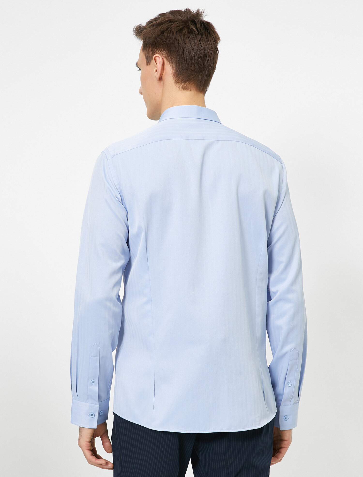 Klasik Yaka Uzun Kollu Slim Fit Smart Gömlek