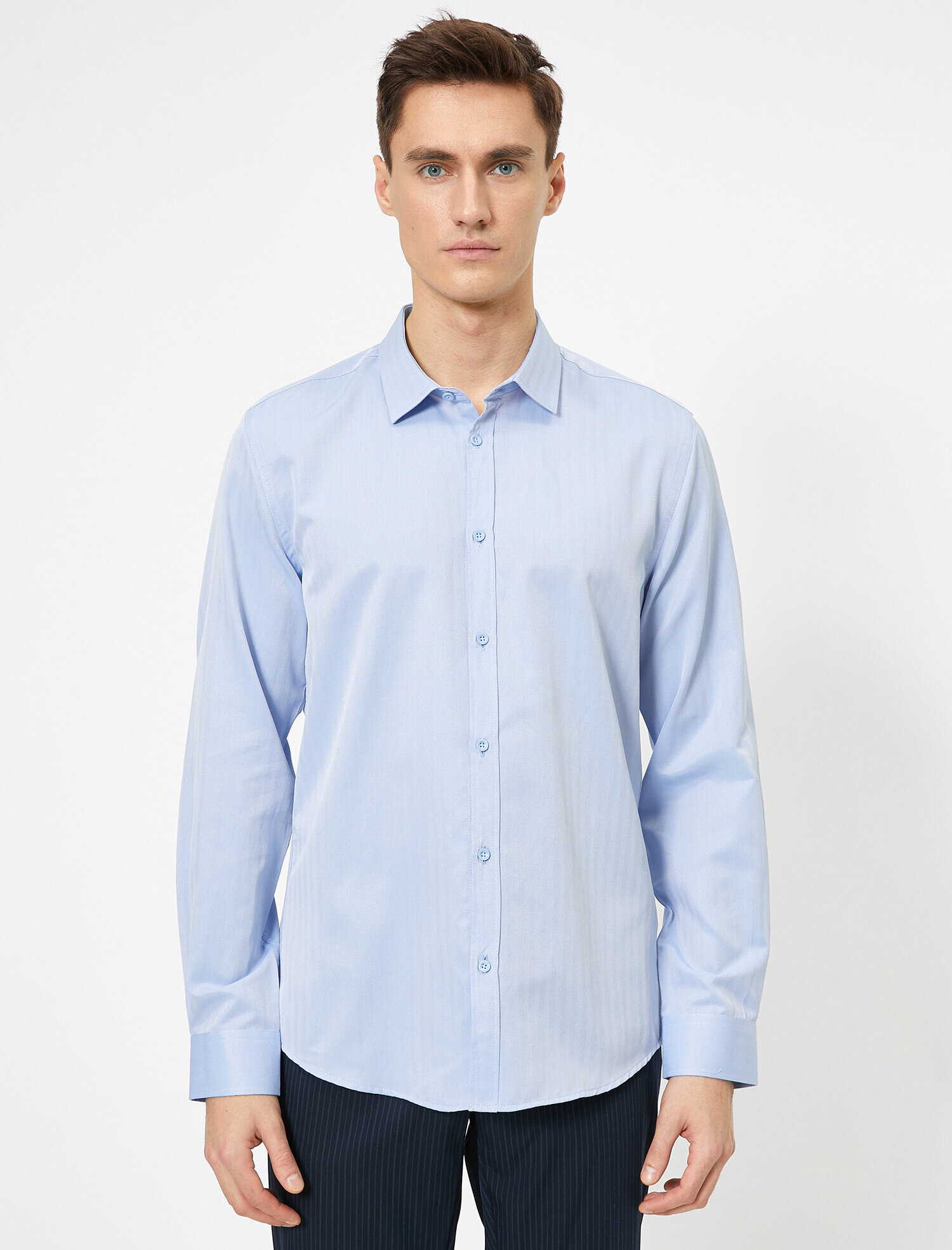 Klasik Yaka Uzun Kollu Slim Fit Smart Gömlek