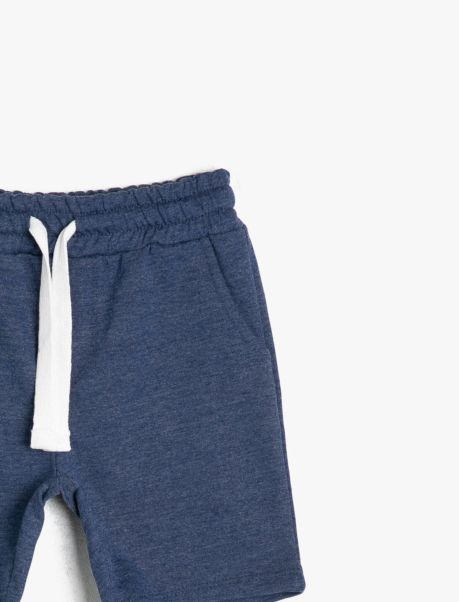  Erkek Çocuk Basic İnce Sweat Kumaşından Cepli Beli Kordonlu Şort