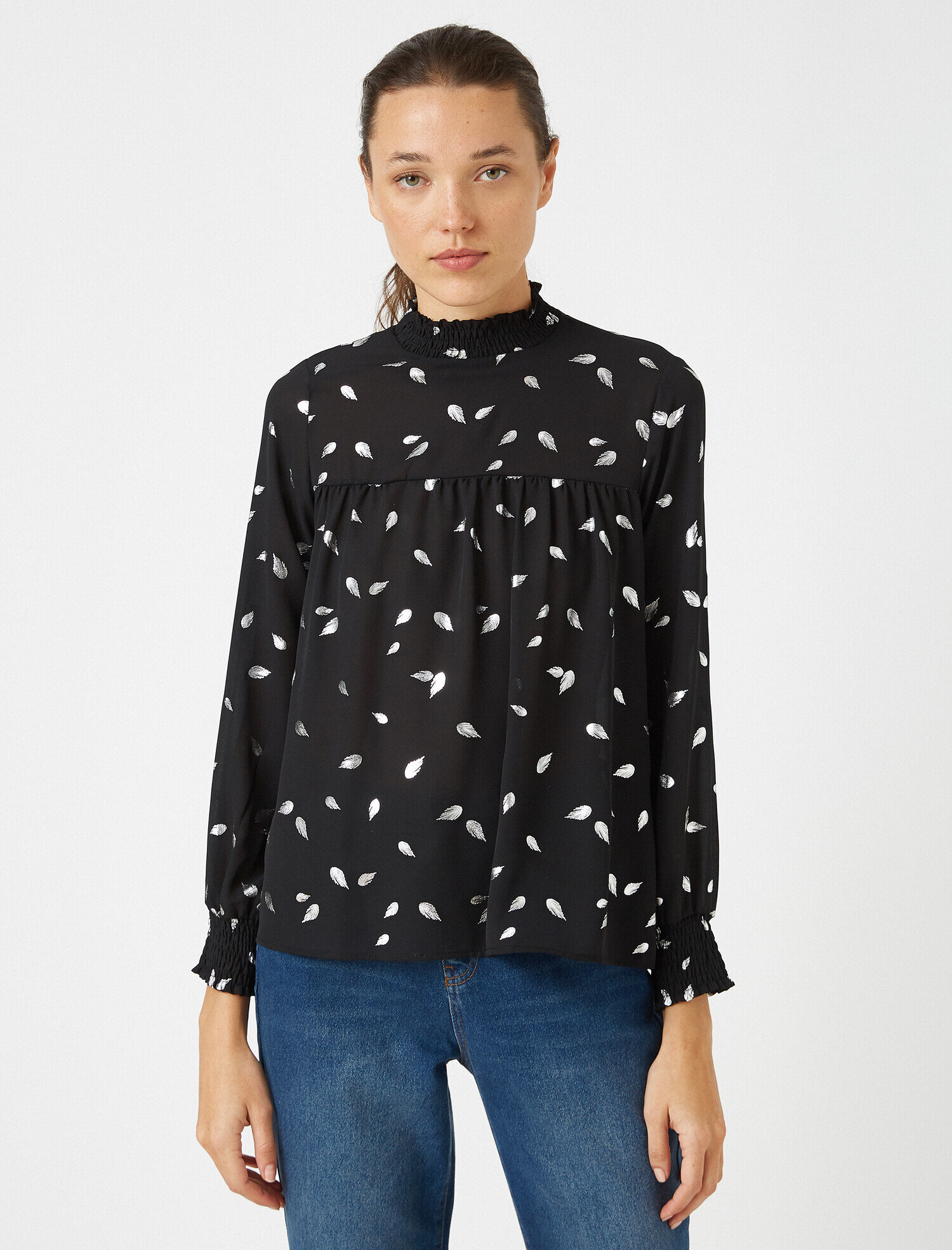   Uzun Kollu Mandarin Yaka Baskılı Volanlı Bluz