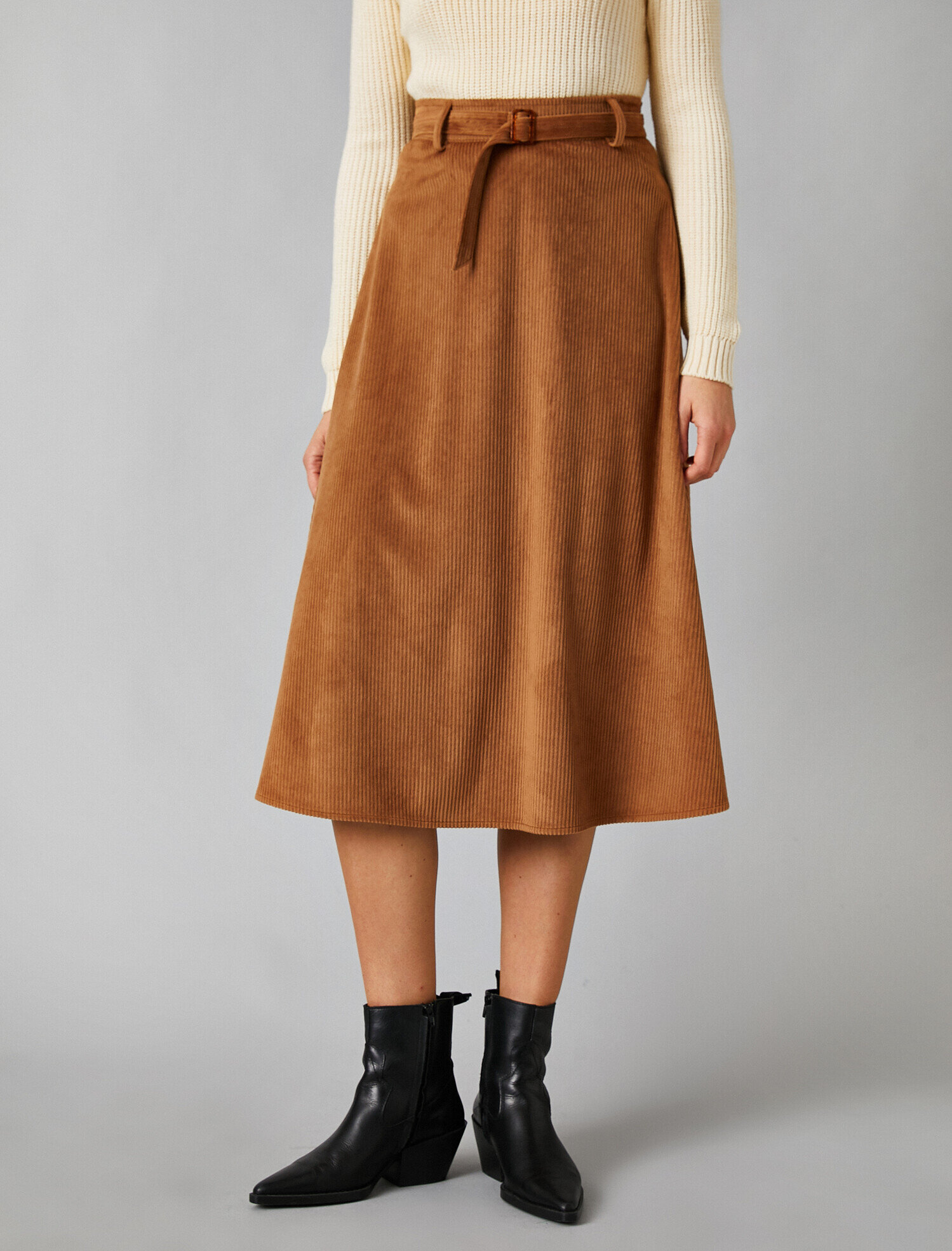   Kemerli Fitilli Kadife Etek