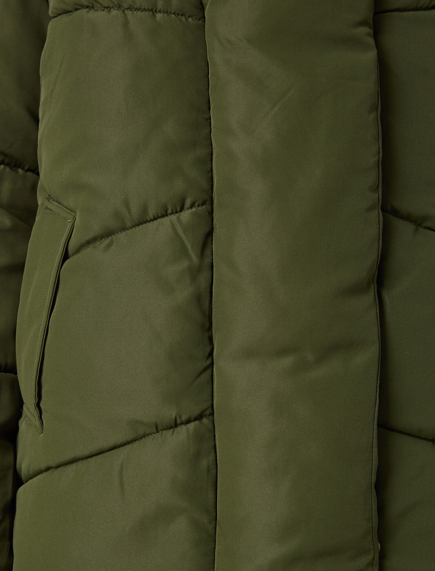   Kapüşonlu Uzun Şişme Mont