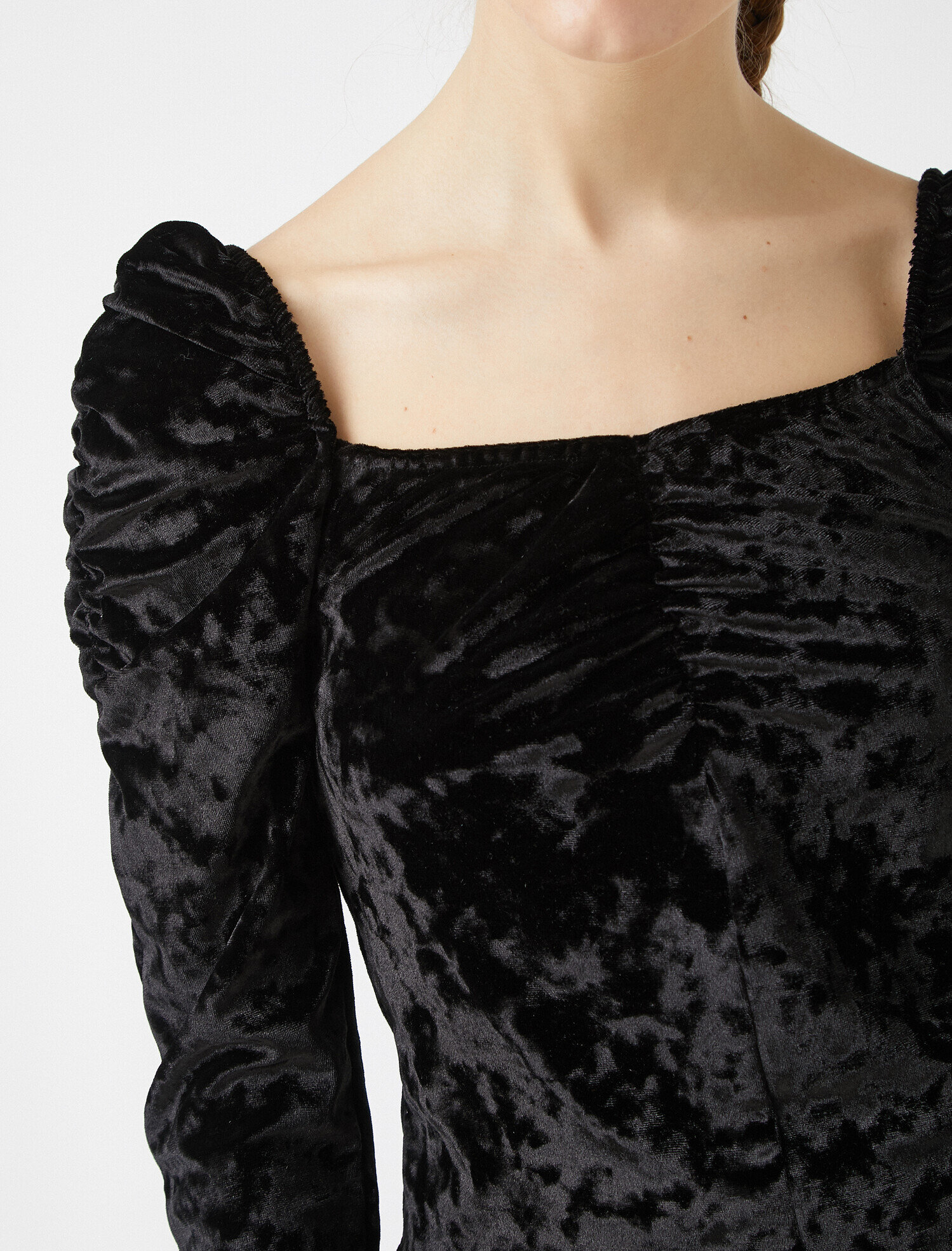   Uzun Kollu Tişört Büzgülü Kadife