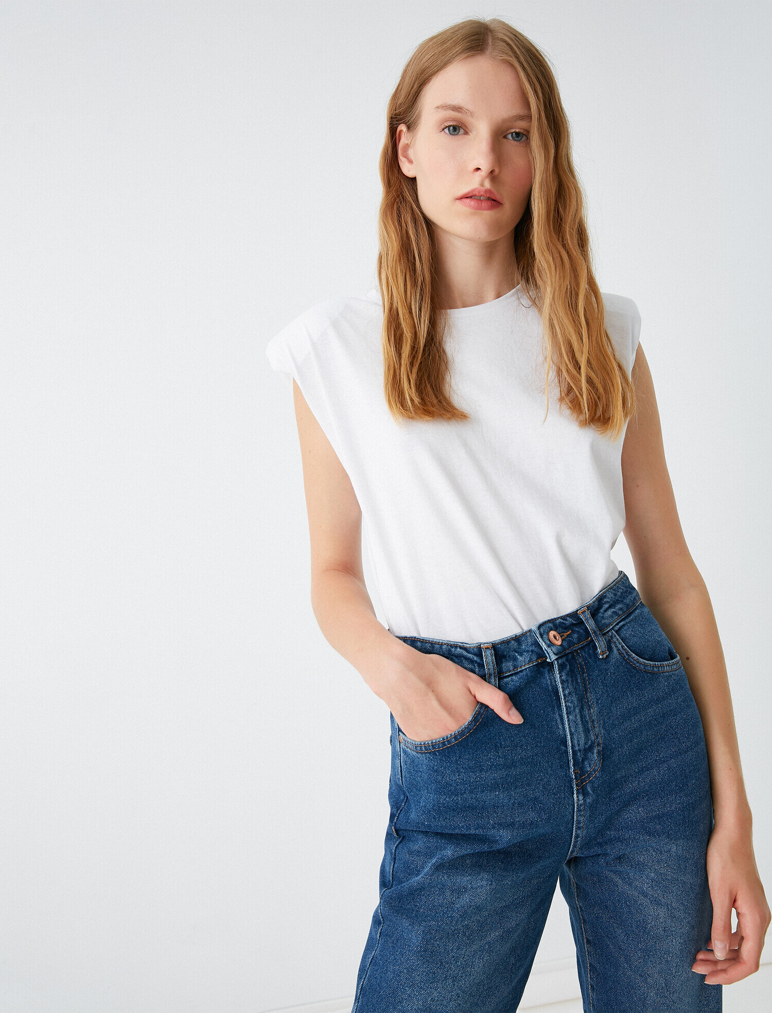   Pamuklu Vatkalı Kısa Kollu Tişört