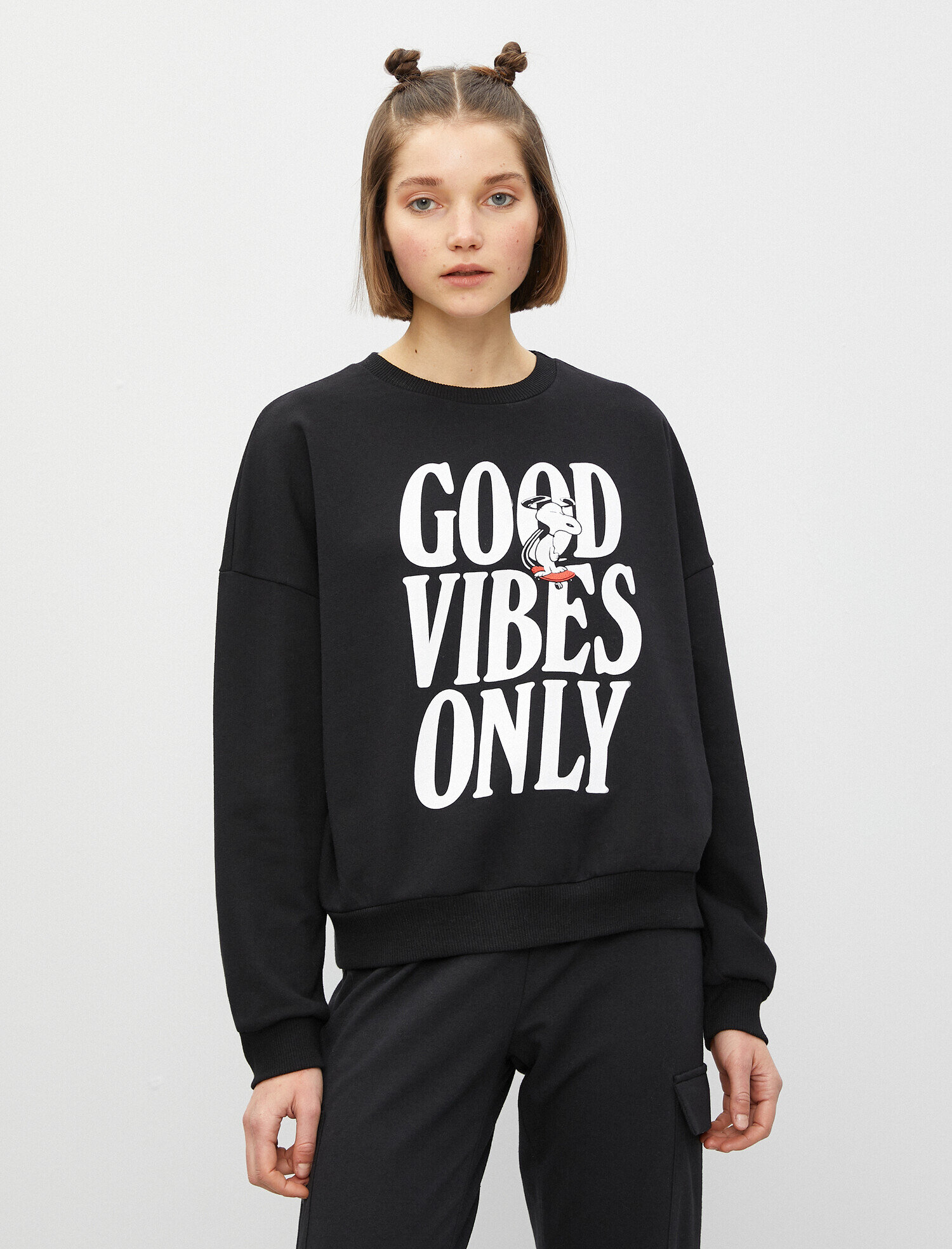   Bisiklet Yaka Lisanslı Snoopy Sweatshirt