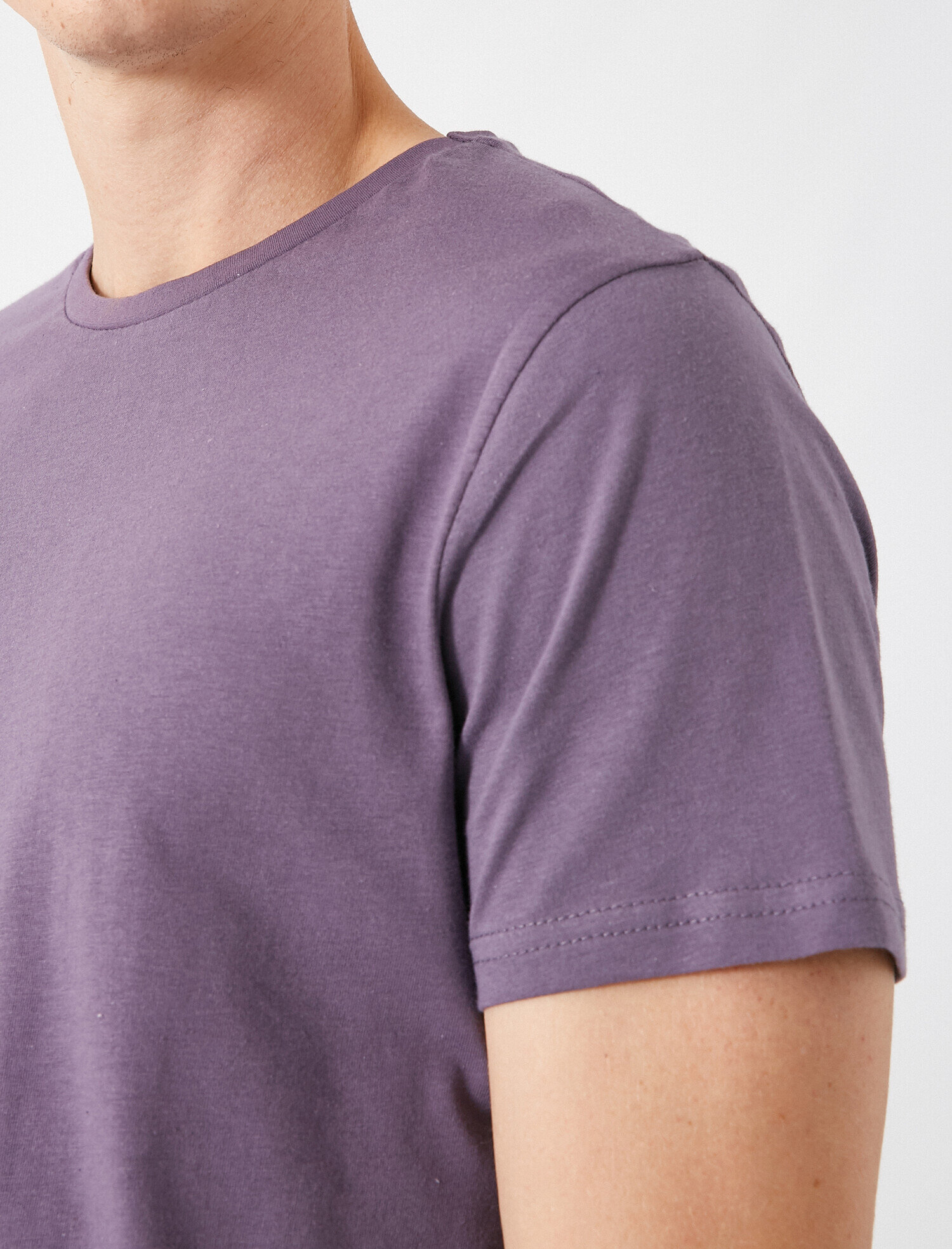   Pamuklu Bisiklet Yaka Kısa Kollu Tişört