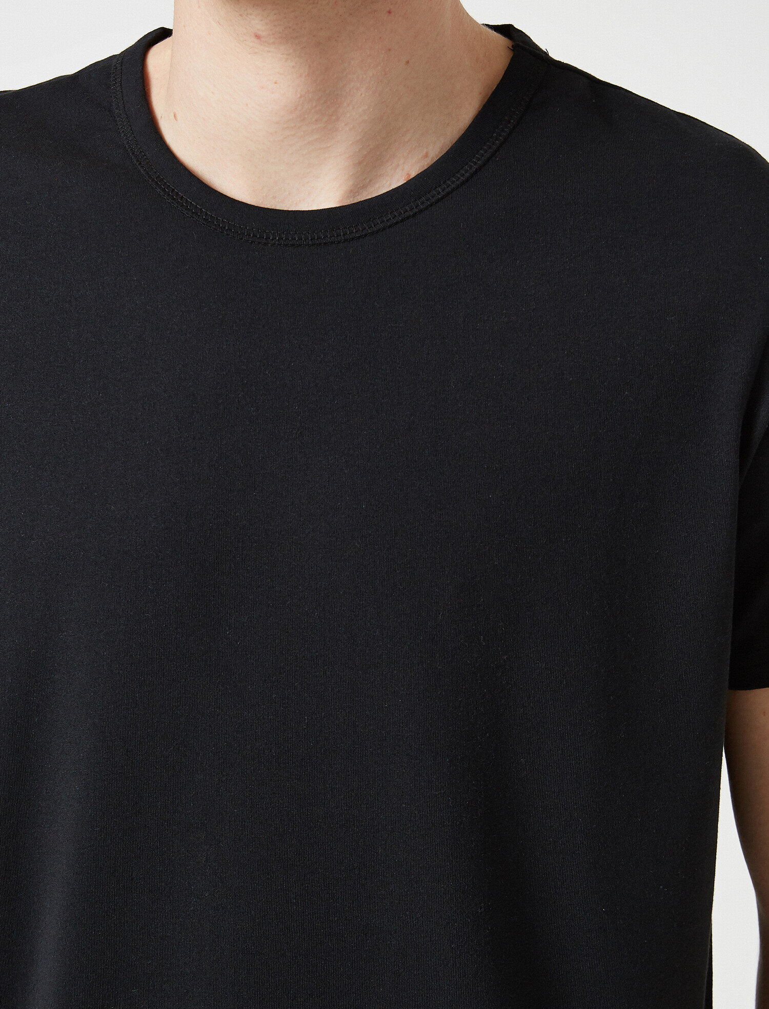   Bisiklet Yaka Kısa Kollu Basic Tişört