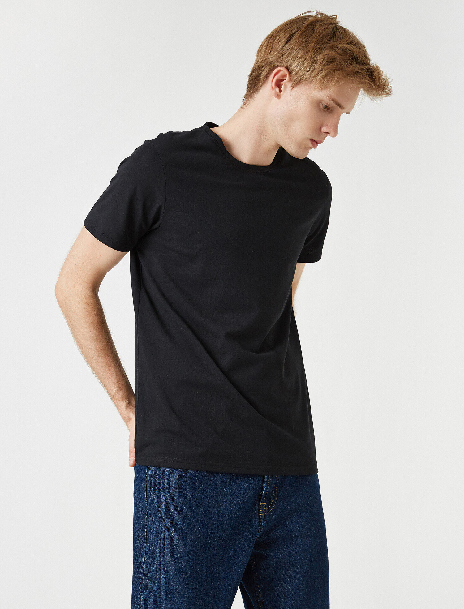   Bisiklet Yaka Kısa Kollu Basic Tişört