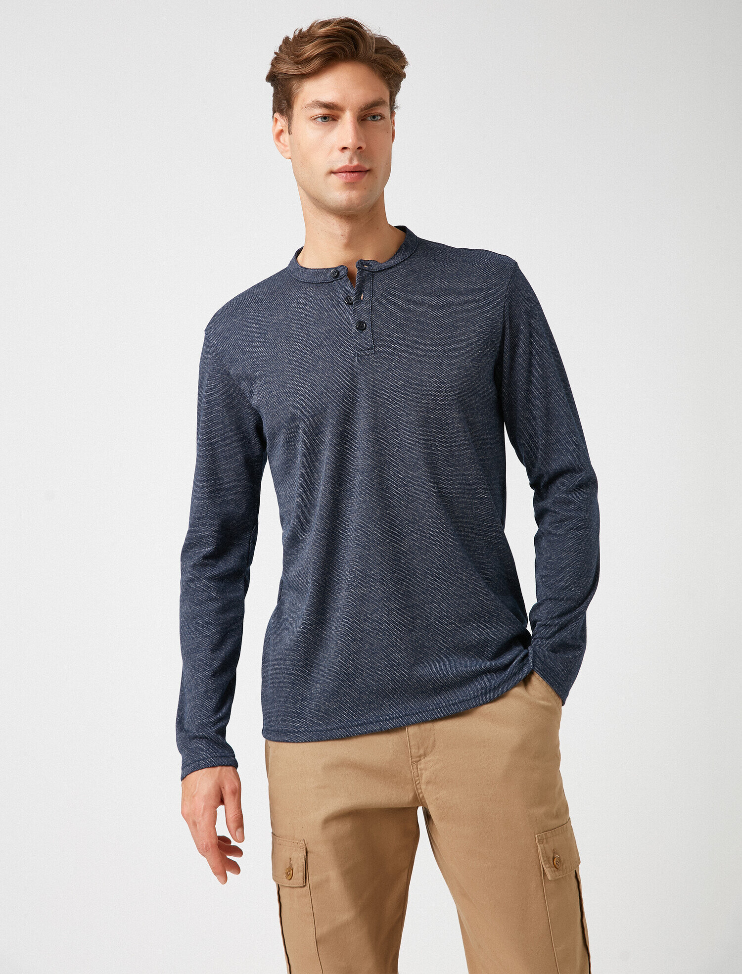   Bisiklet Yaka Düğme Detaylı Uzun Kollu Tişört