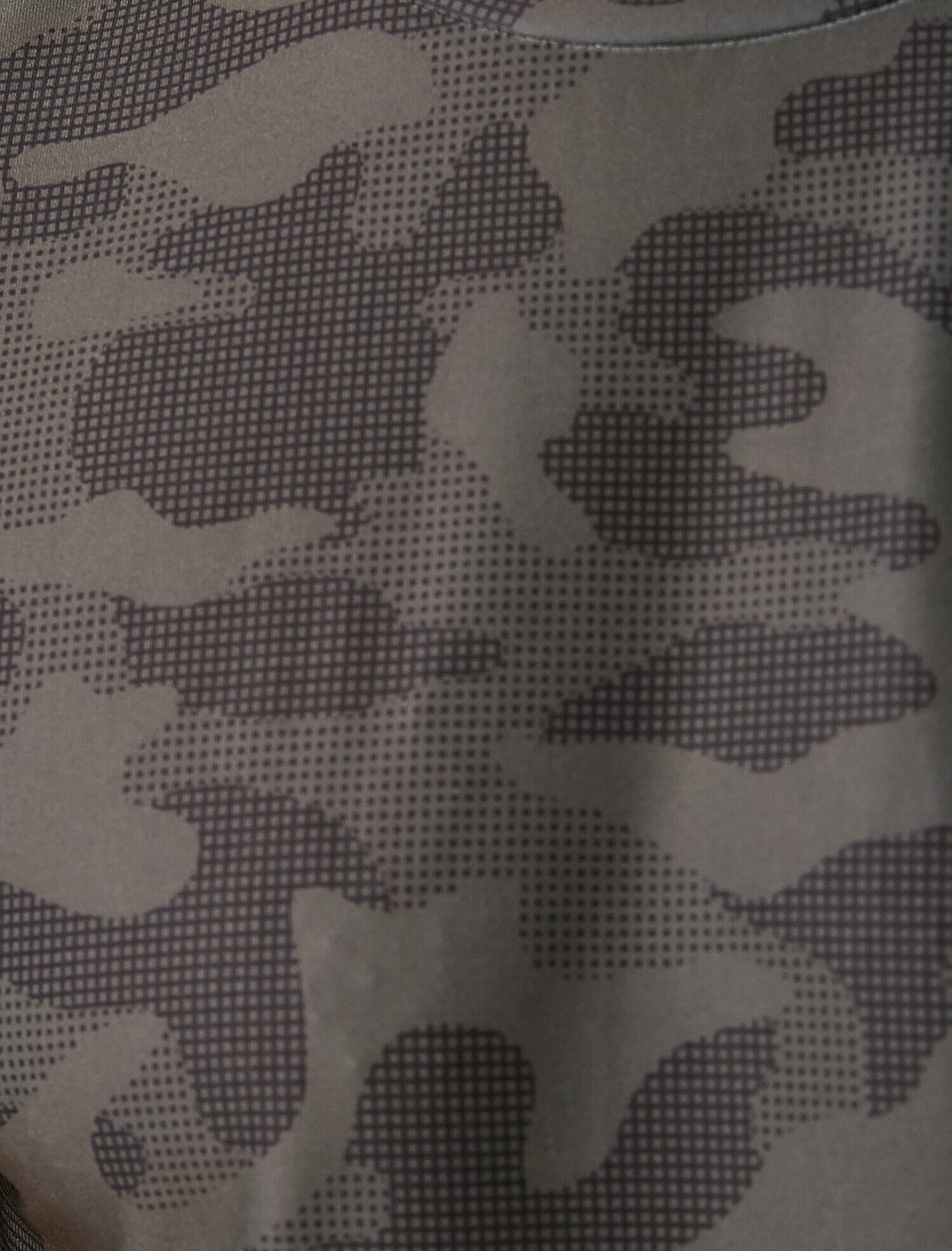   Kamuflaj Desenli Kısa Kollu Bisiklet Yaka Tişört