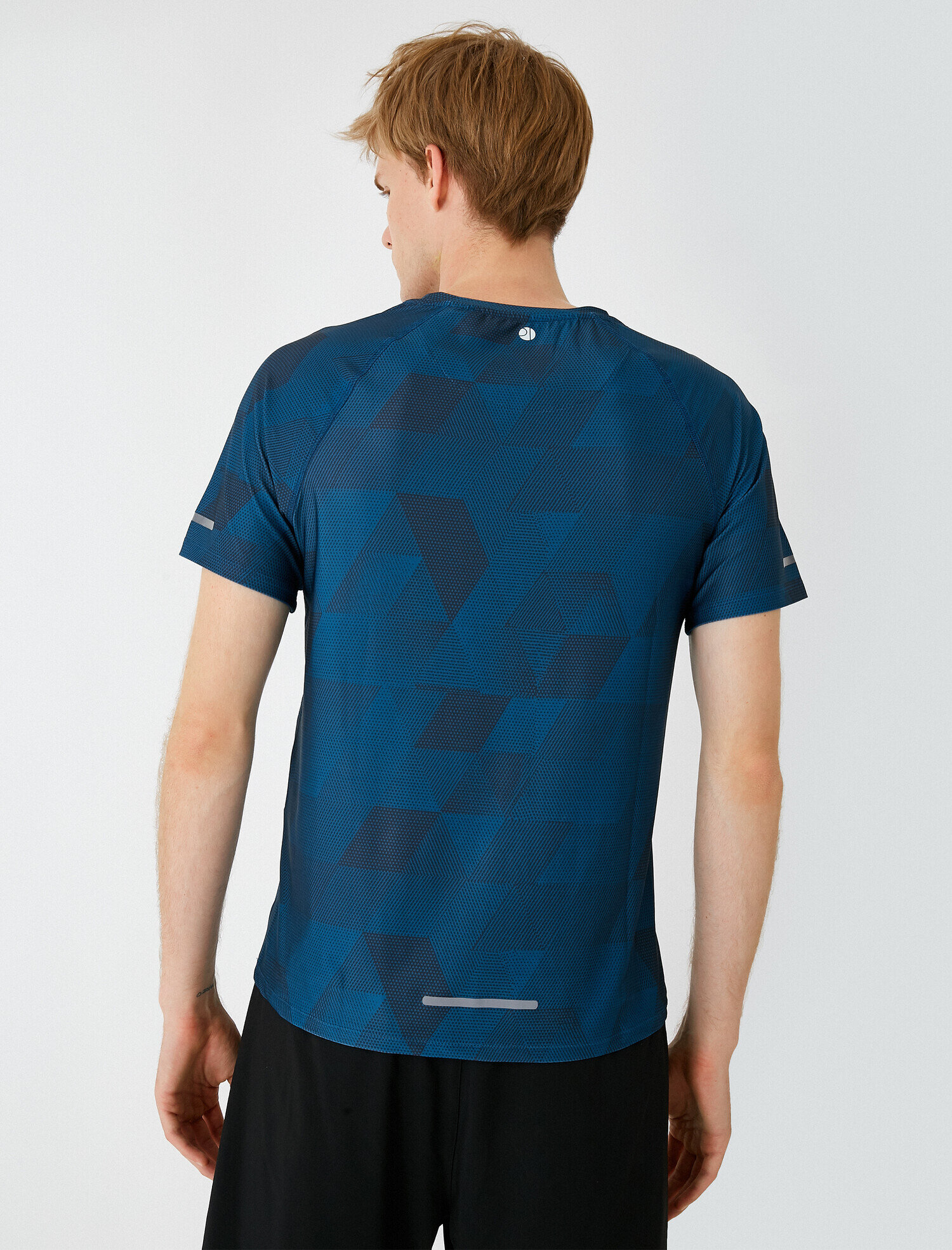   Bisiklet Yaka Kısa Kollu Desenli Tişört