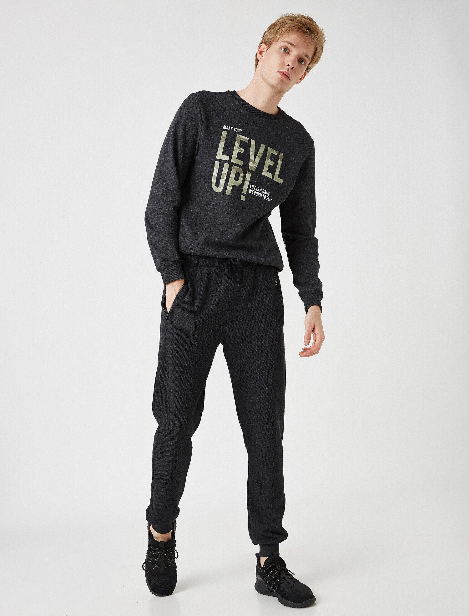   Beli Bağlamalı Cepli Jogger Eşofman Altı