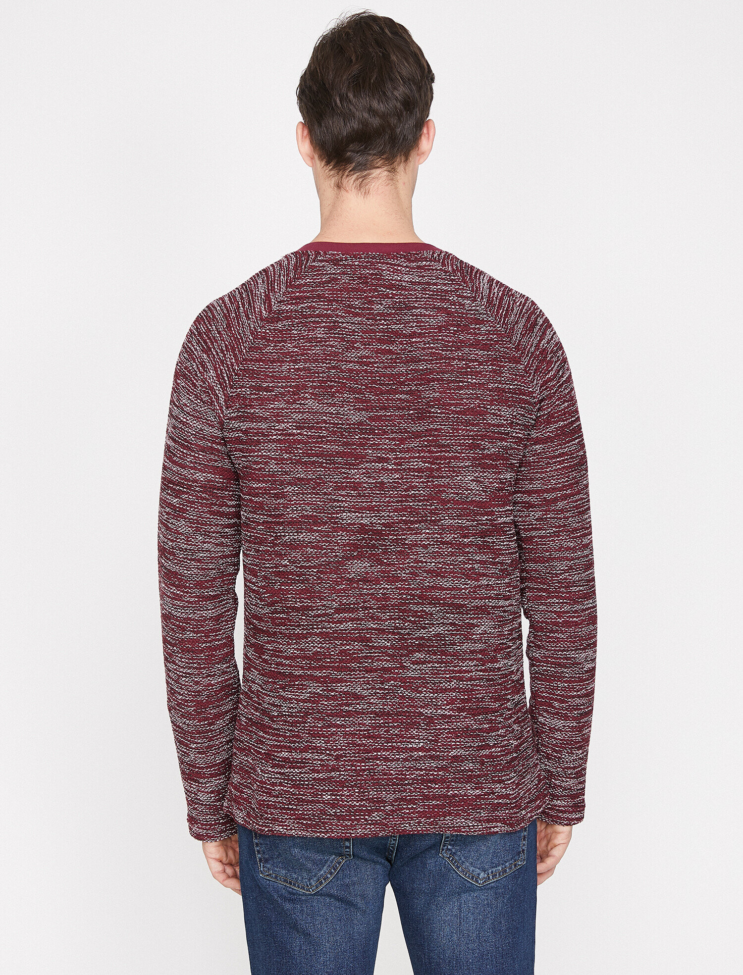   Düğme Detaylı Kazak