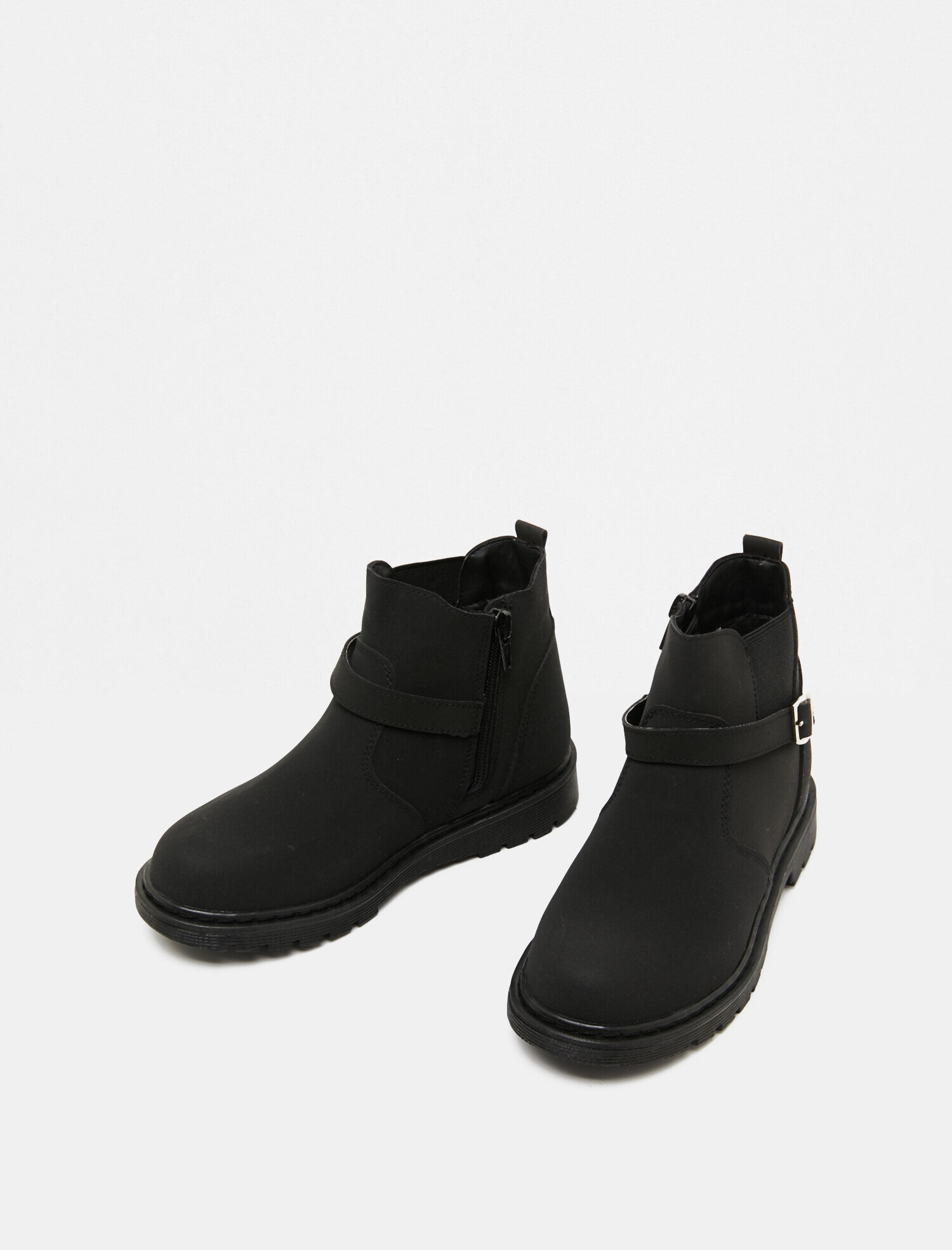  Erkek Çocuk Toka Detaylı Bot