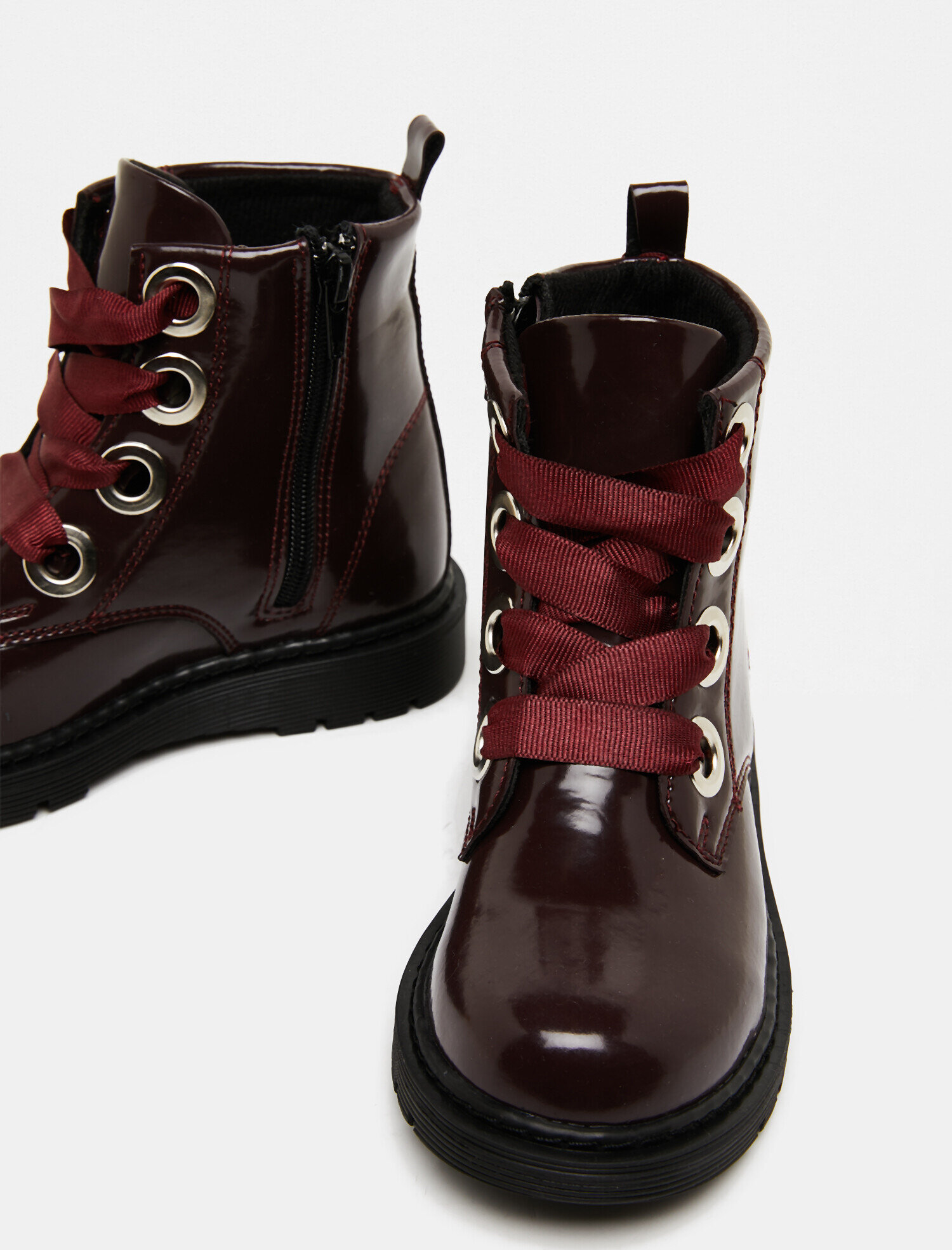  Kız Çocuk Bağcıklı Bot