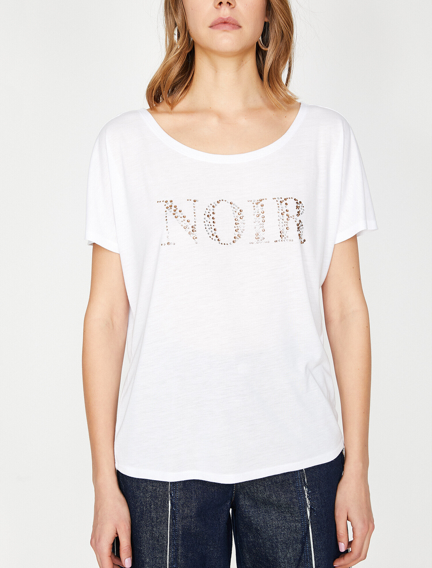 Taş Detaylı Geniş Kalıp Tişört