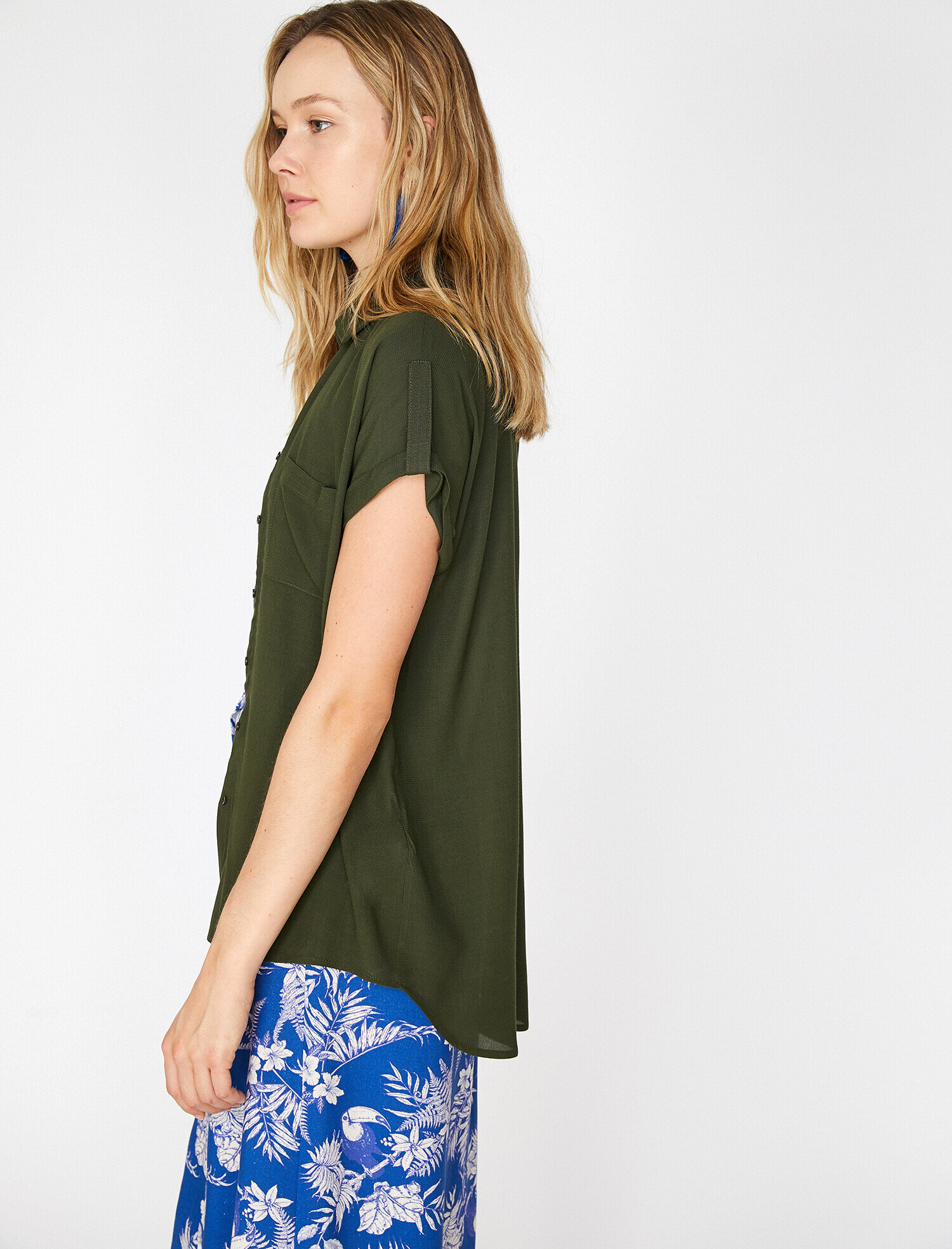   Cep Detaylı Gömlek