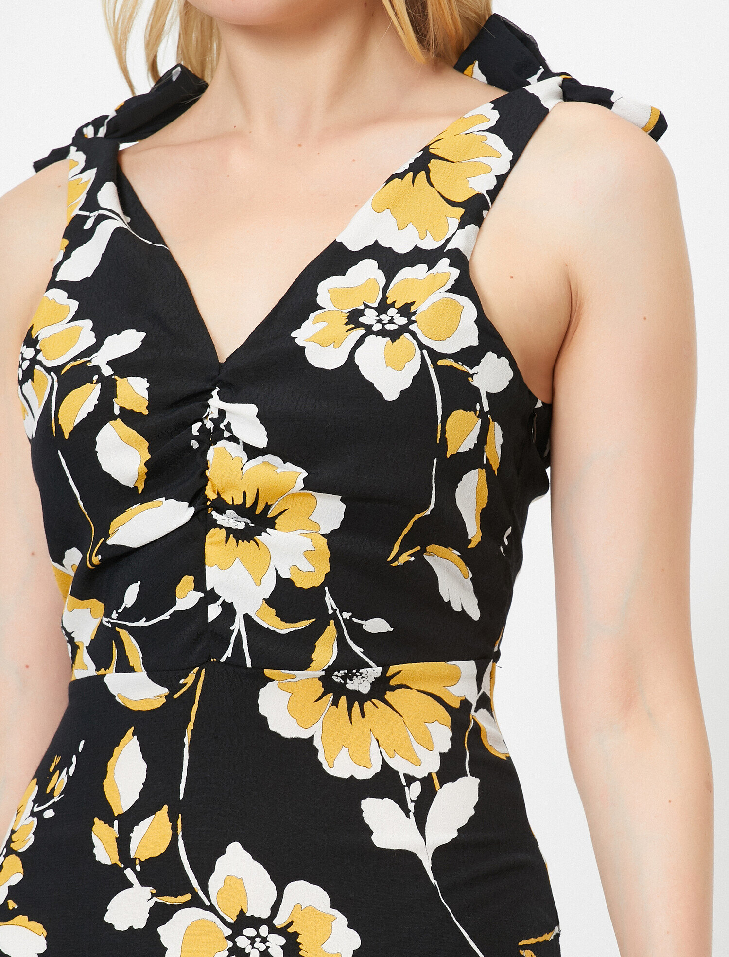   Çiçek Desenli Elbise