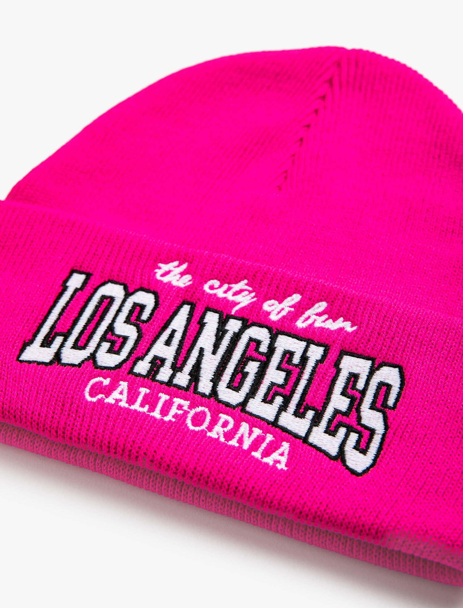  Kız Çocuk İşlemeli Örgü Bere