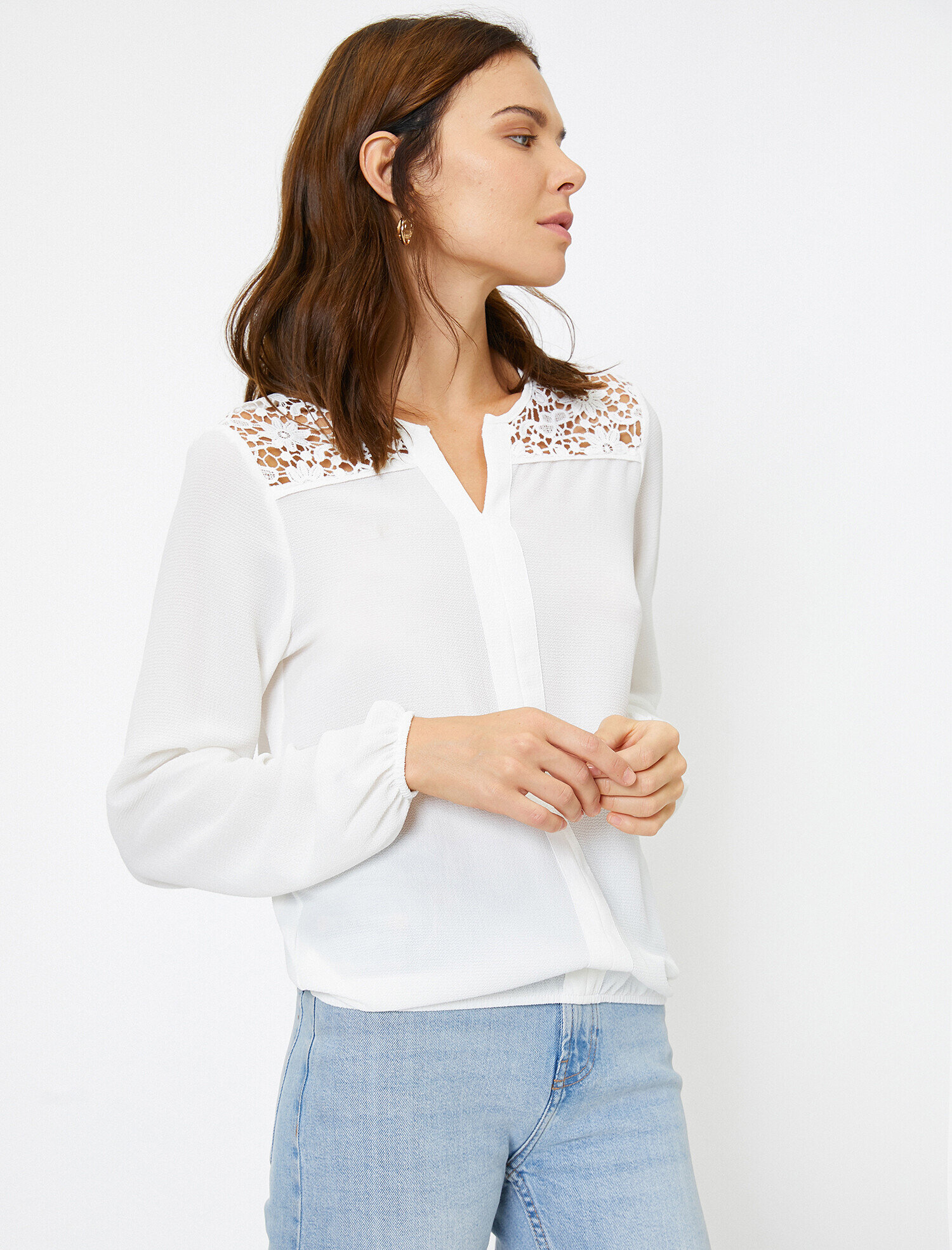   Dantel Detaylı Bluz