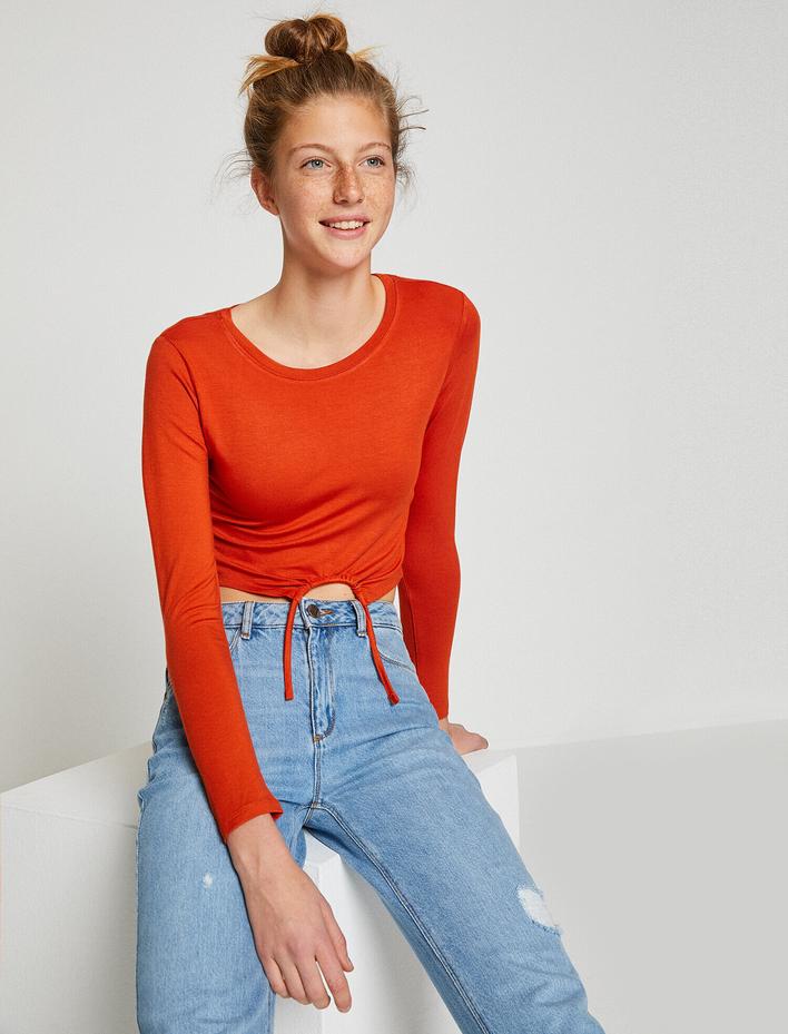  Uzun Kollu Tişört Bağcık Detaylı