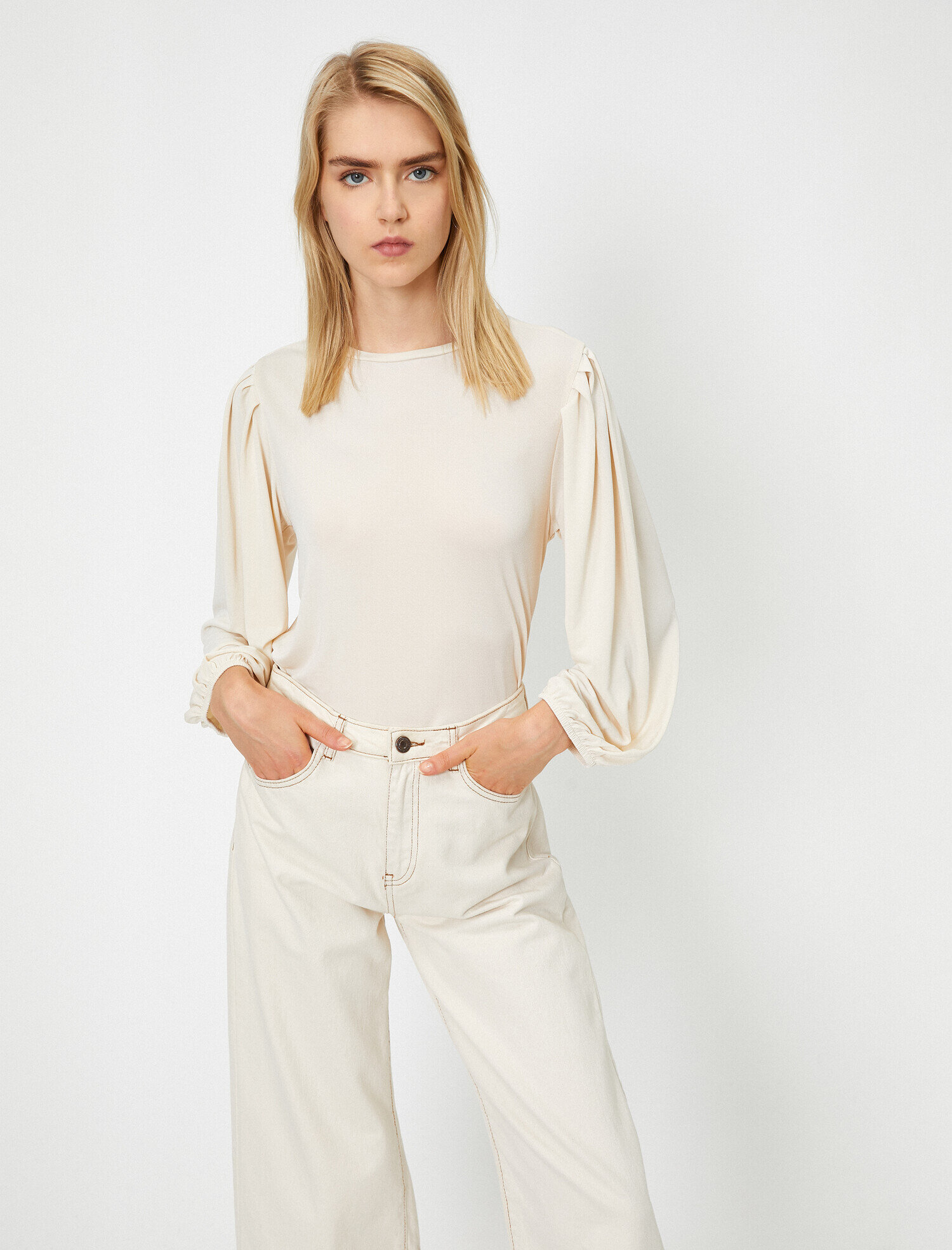   Balon Kollu Bisiklet Yaka T-Shirt