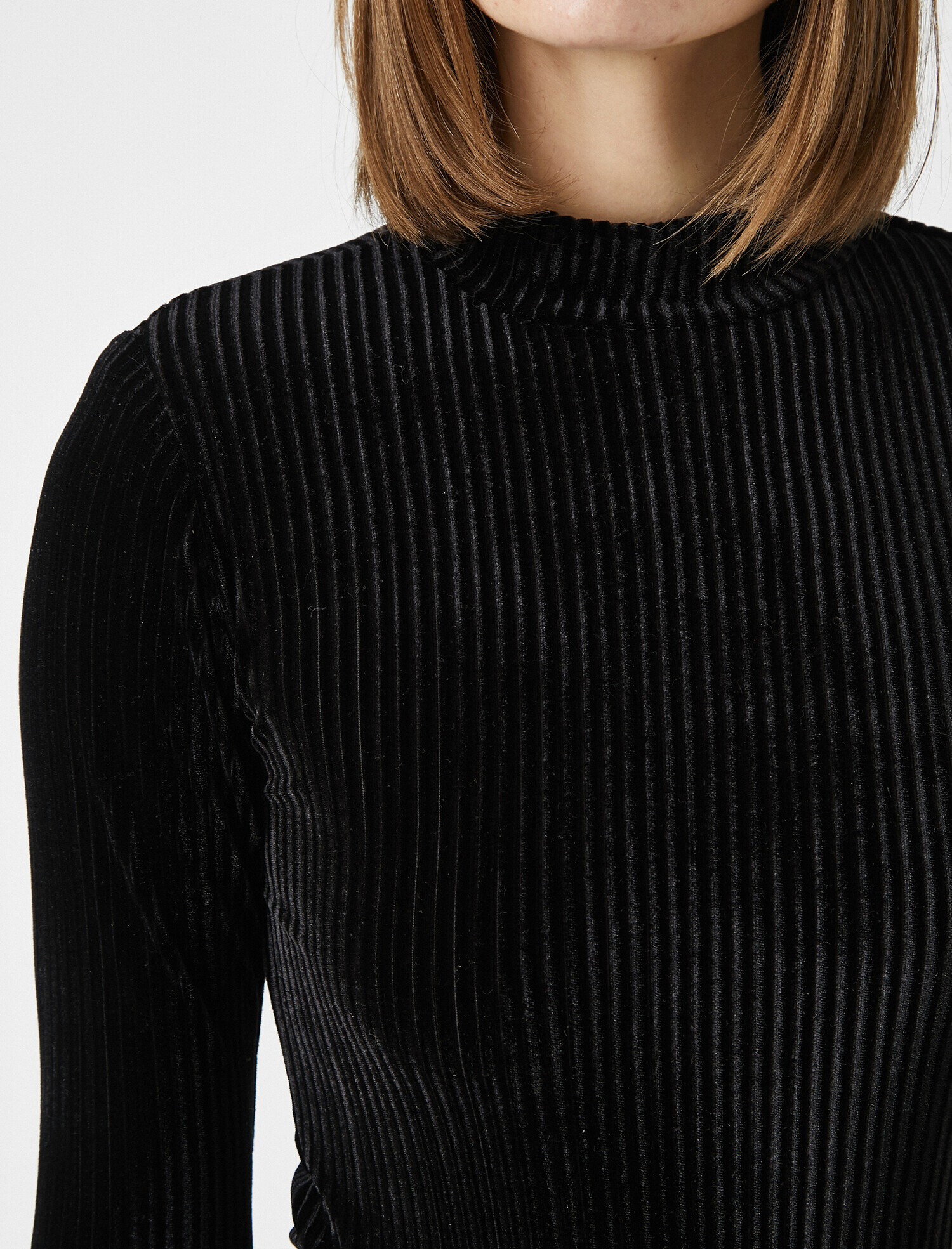   Uzun Kollu Tişört Dik Yaka Kadife