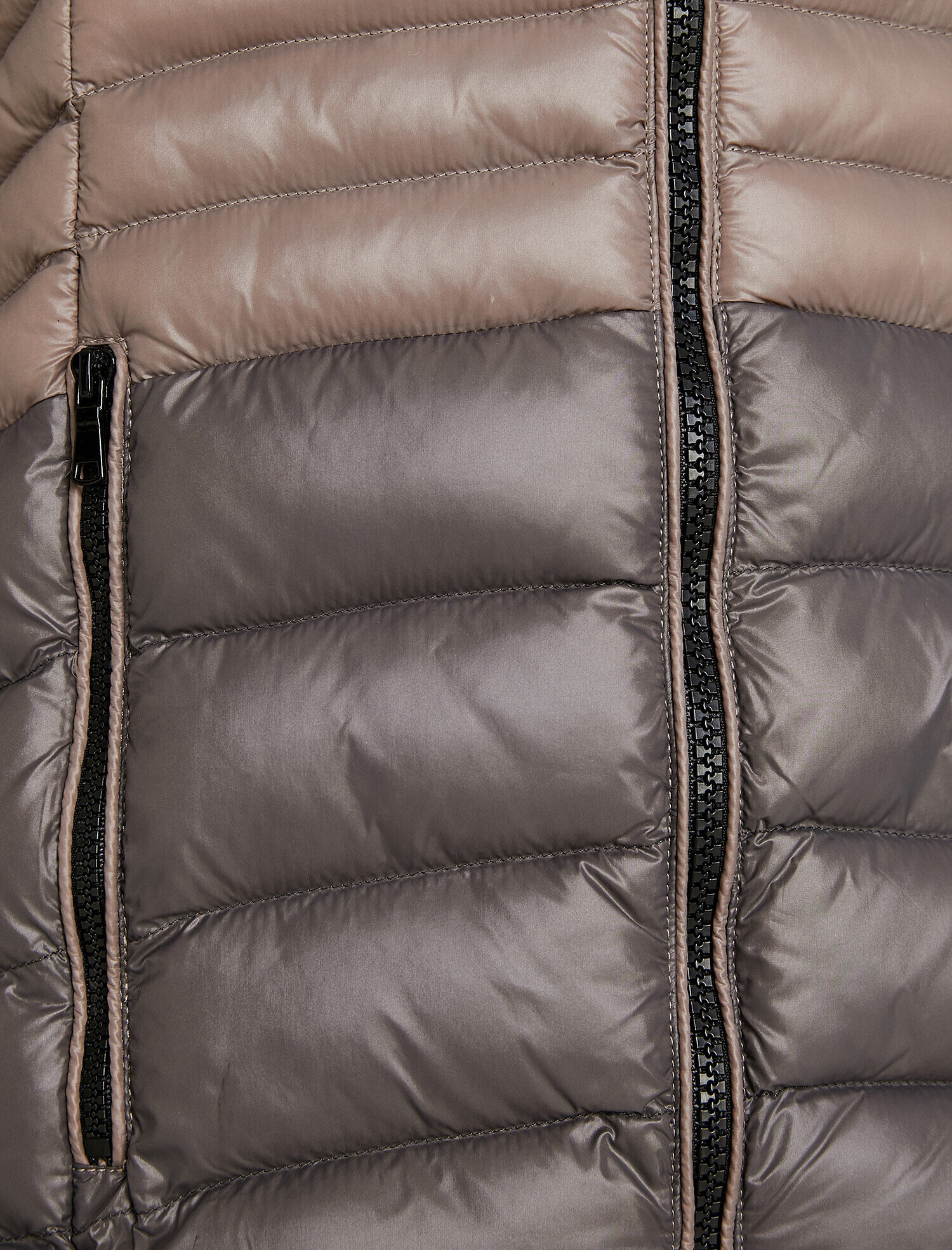   Kapüşonlu Şişme Mont