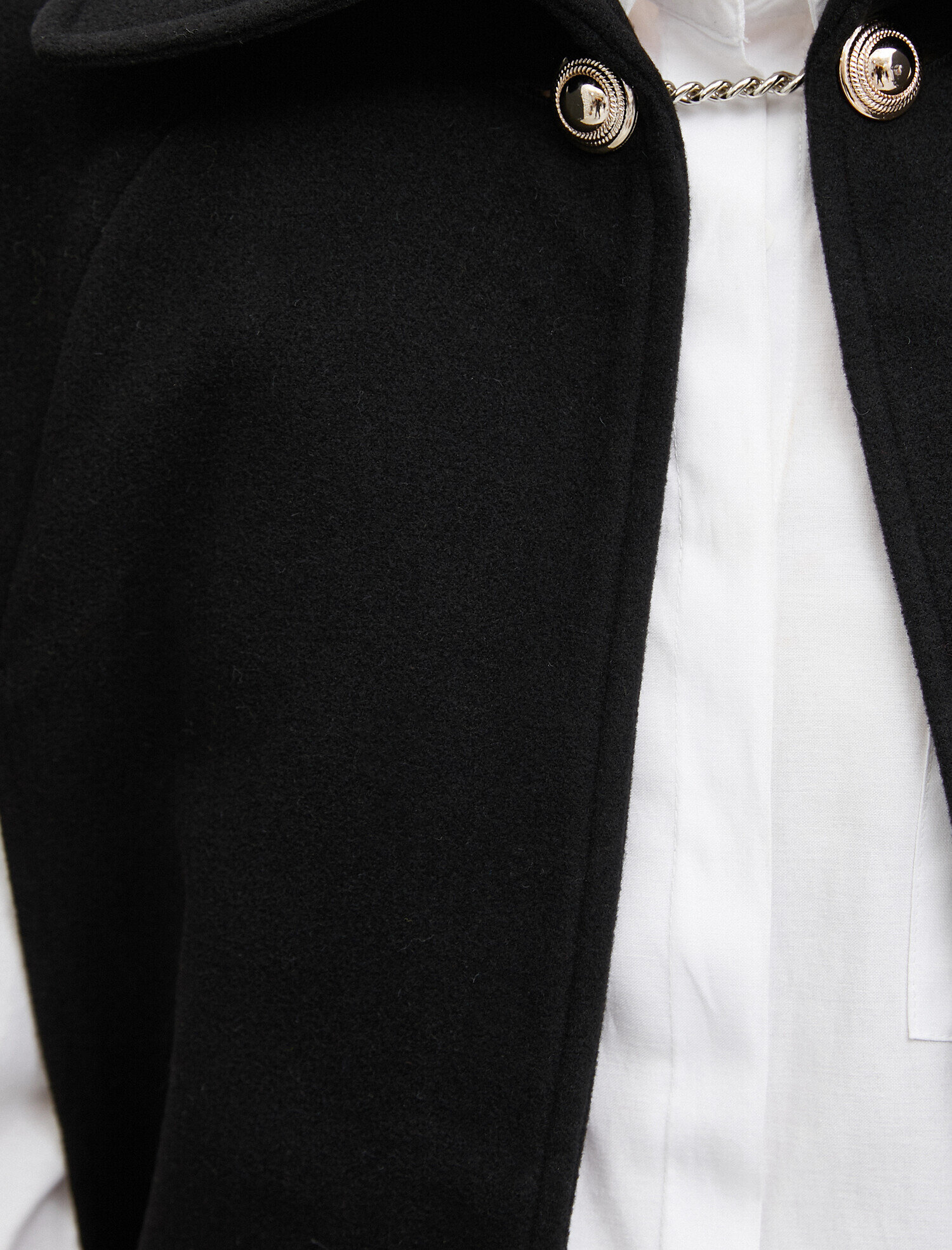   Düğme Detaylı Panço