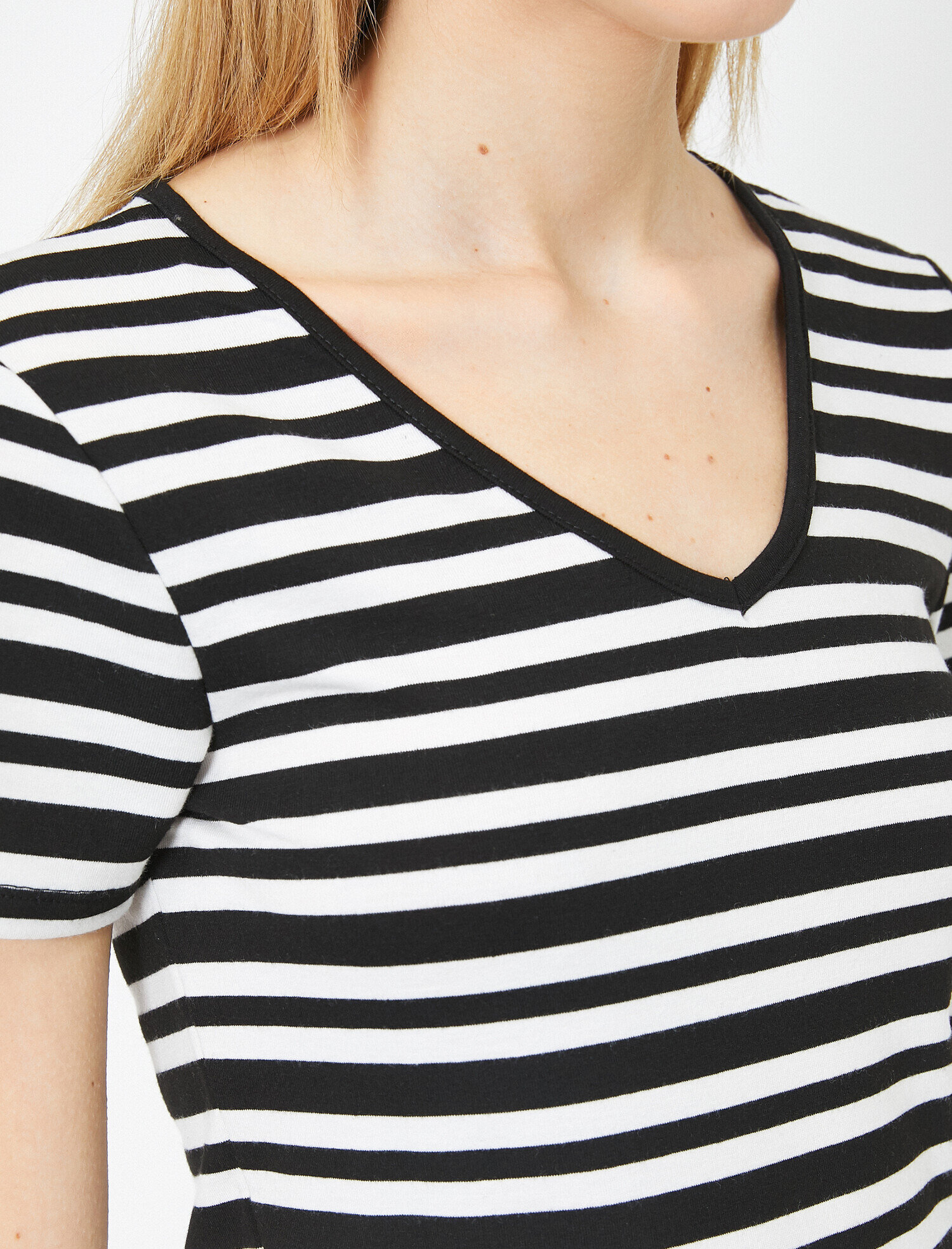   Çizgili Tişört