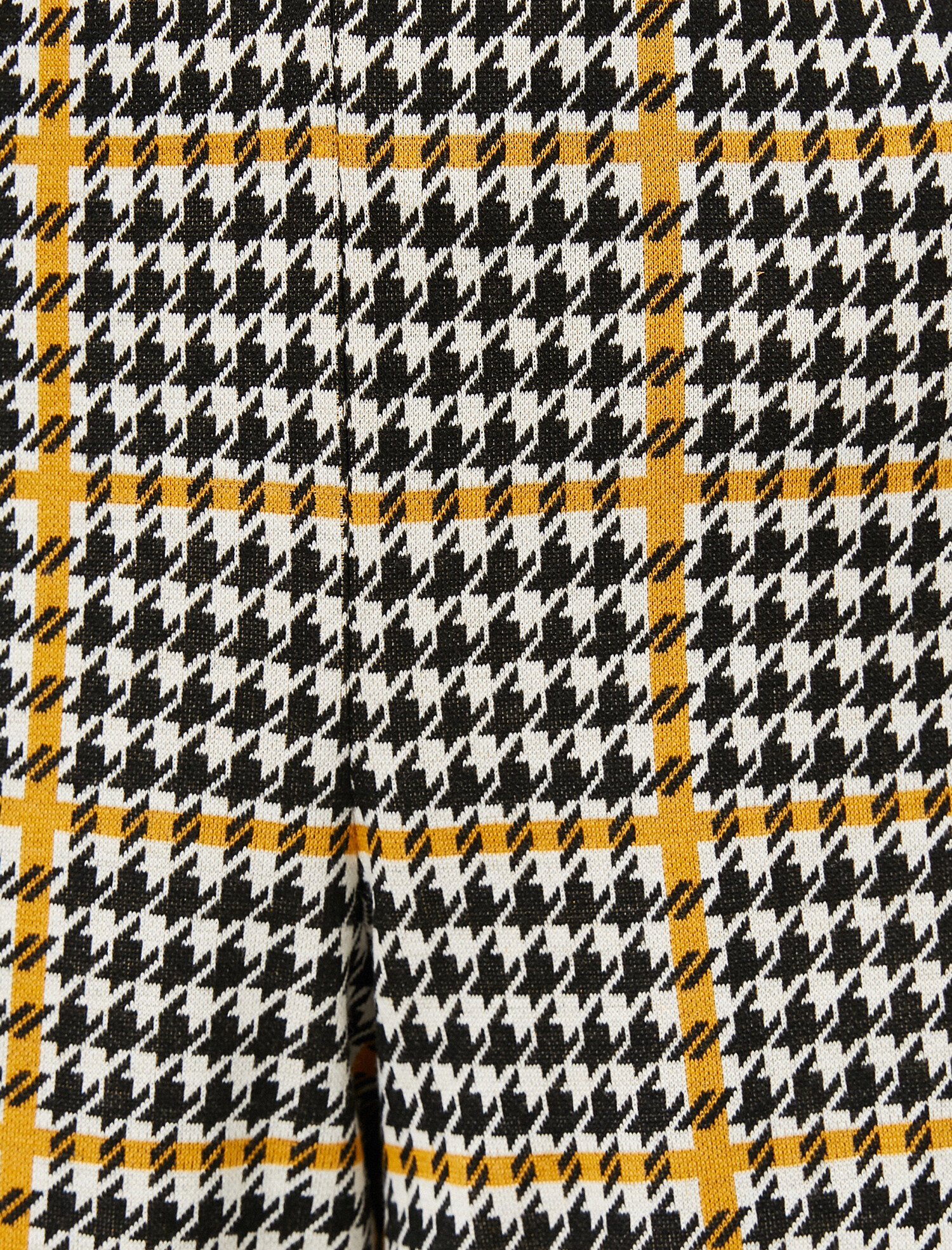   Kemer Detaylı Kısa Paça Pantolon