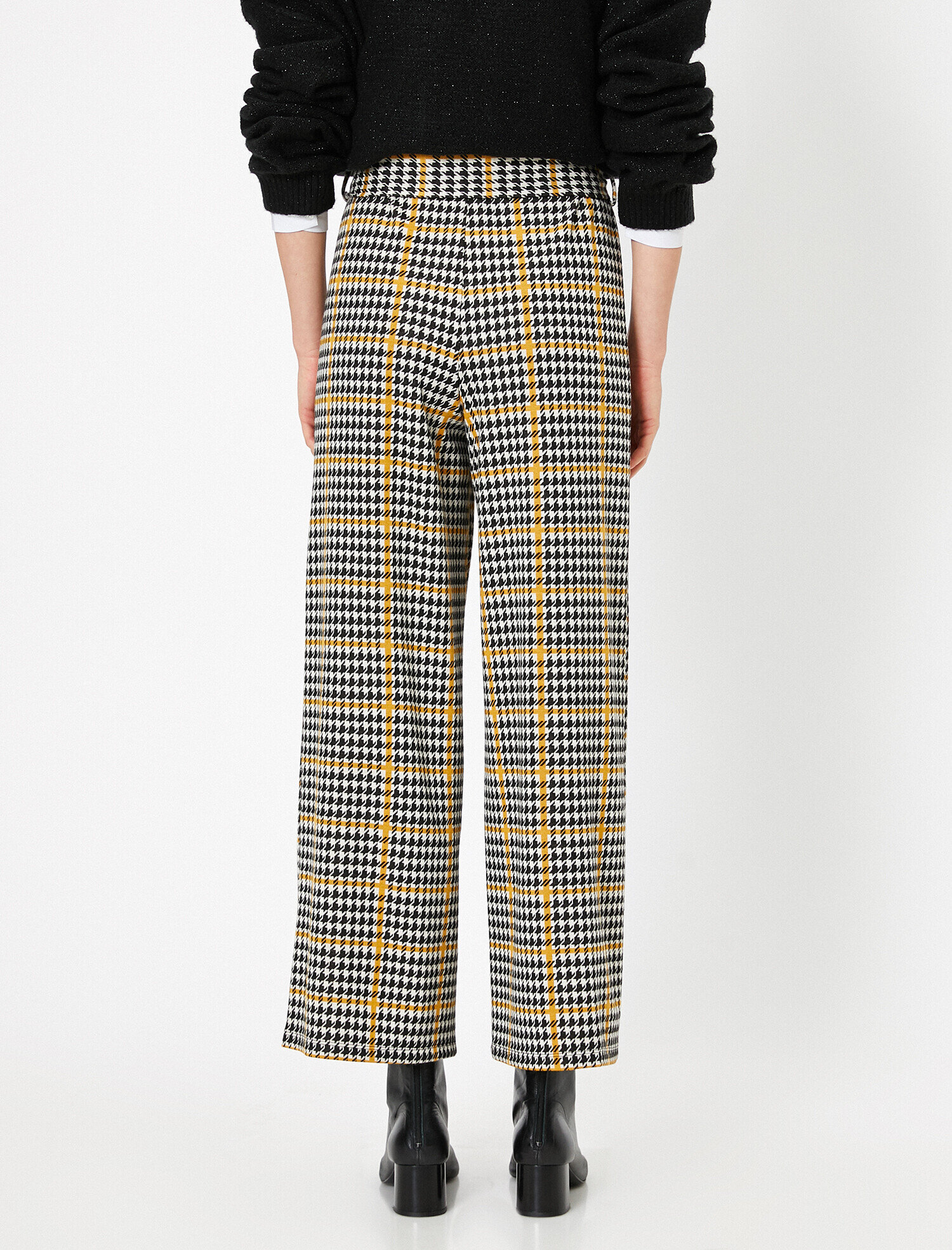   Kemer Detaylı Kısa Paça Pantolon