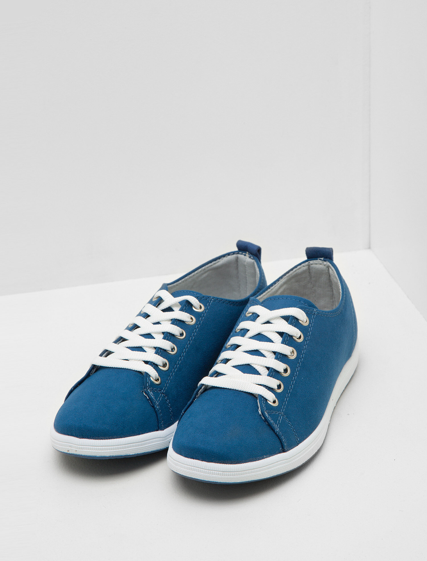  Kadın Bağcıklı Ayakkabı