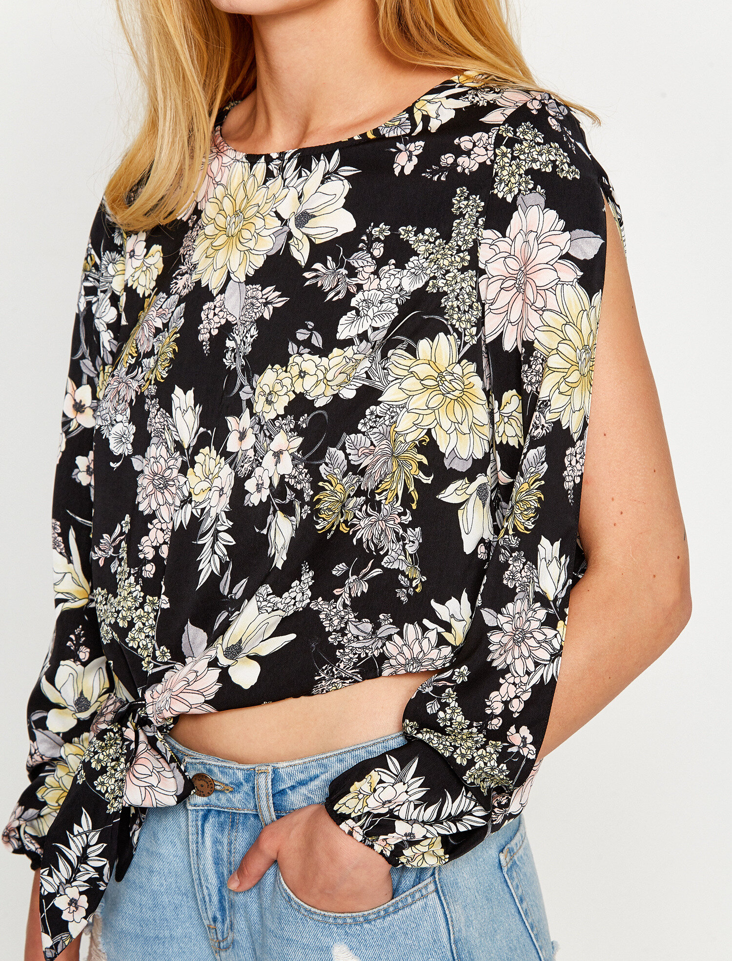   Çiçekli Bluz