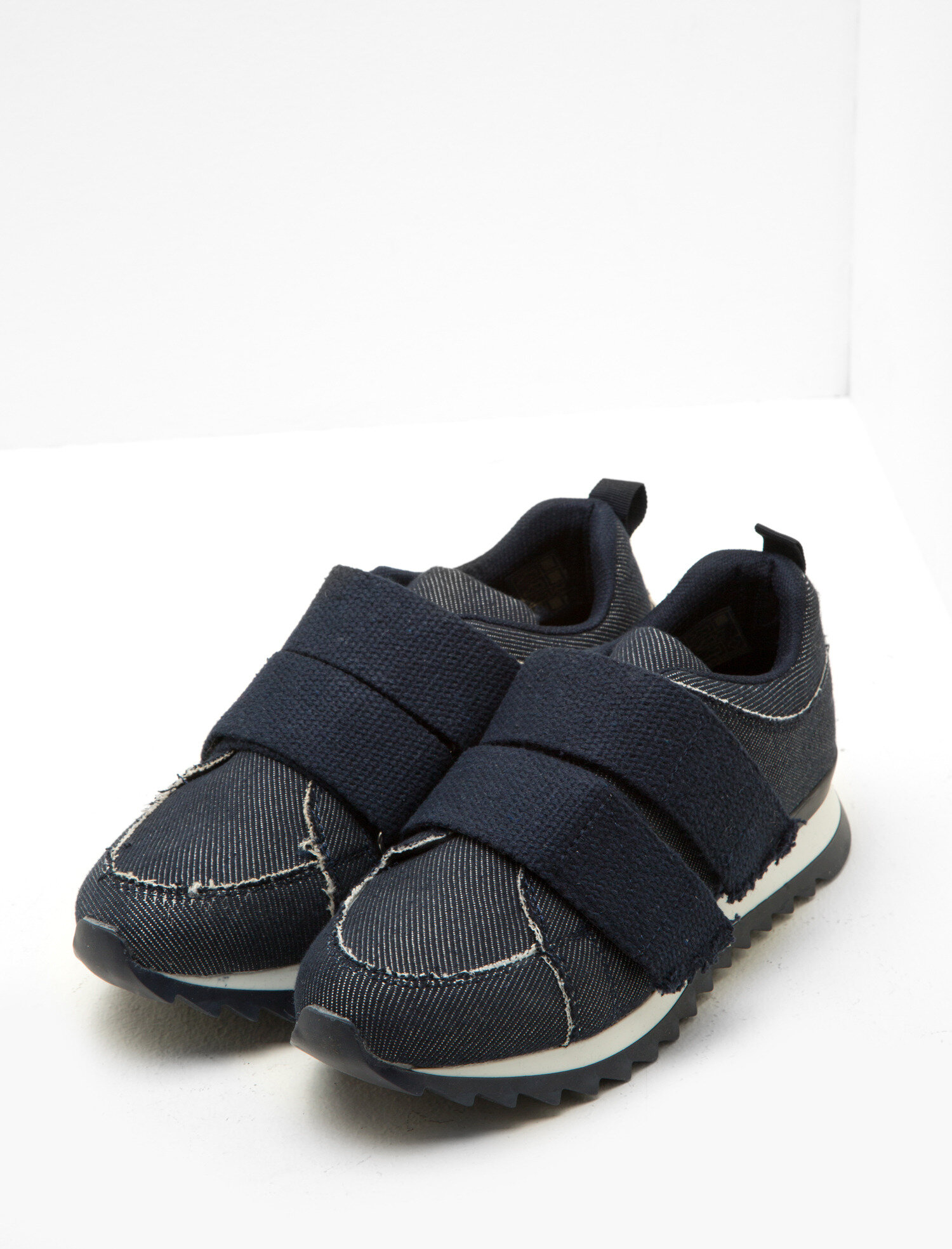  Kadın Bağcıksız Ayakkabı