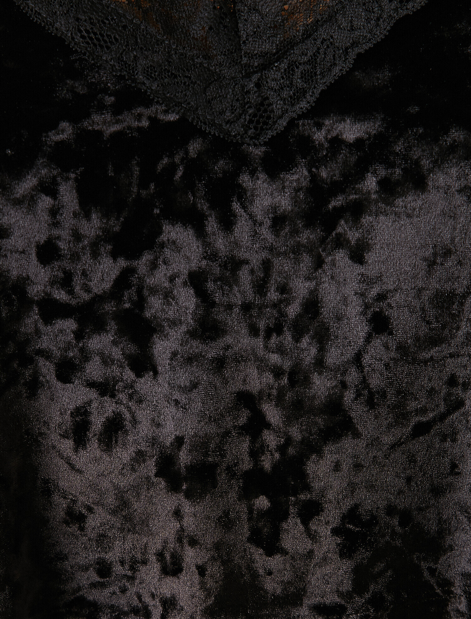   Dantel Detaylı Kadife Tanktop