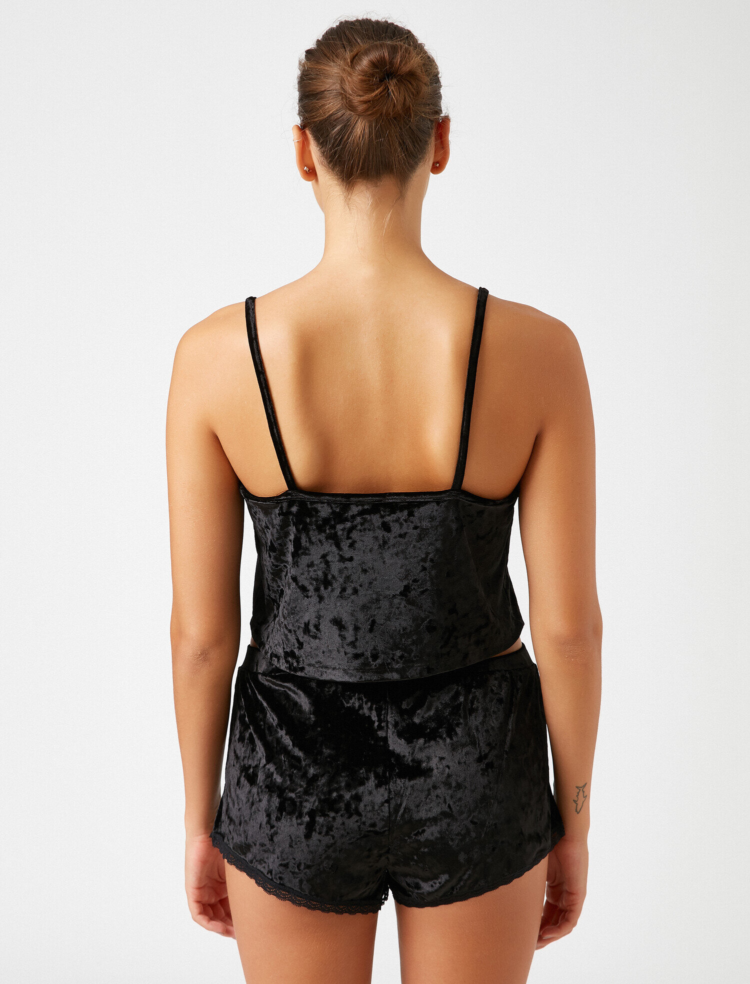   Dantel Detaylı Kadife Tanktop