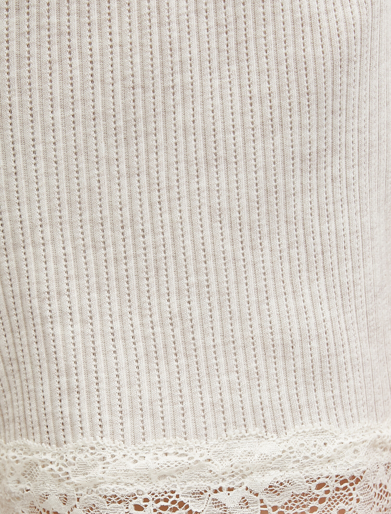   Organik Pamuklu Dantel Detayli Sort