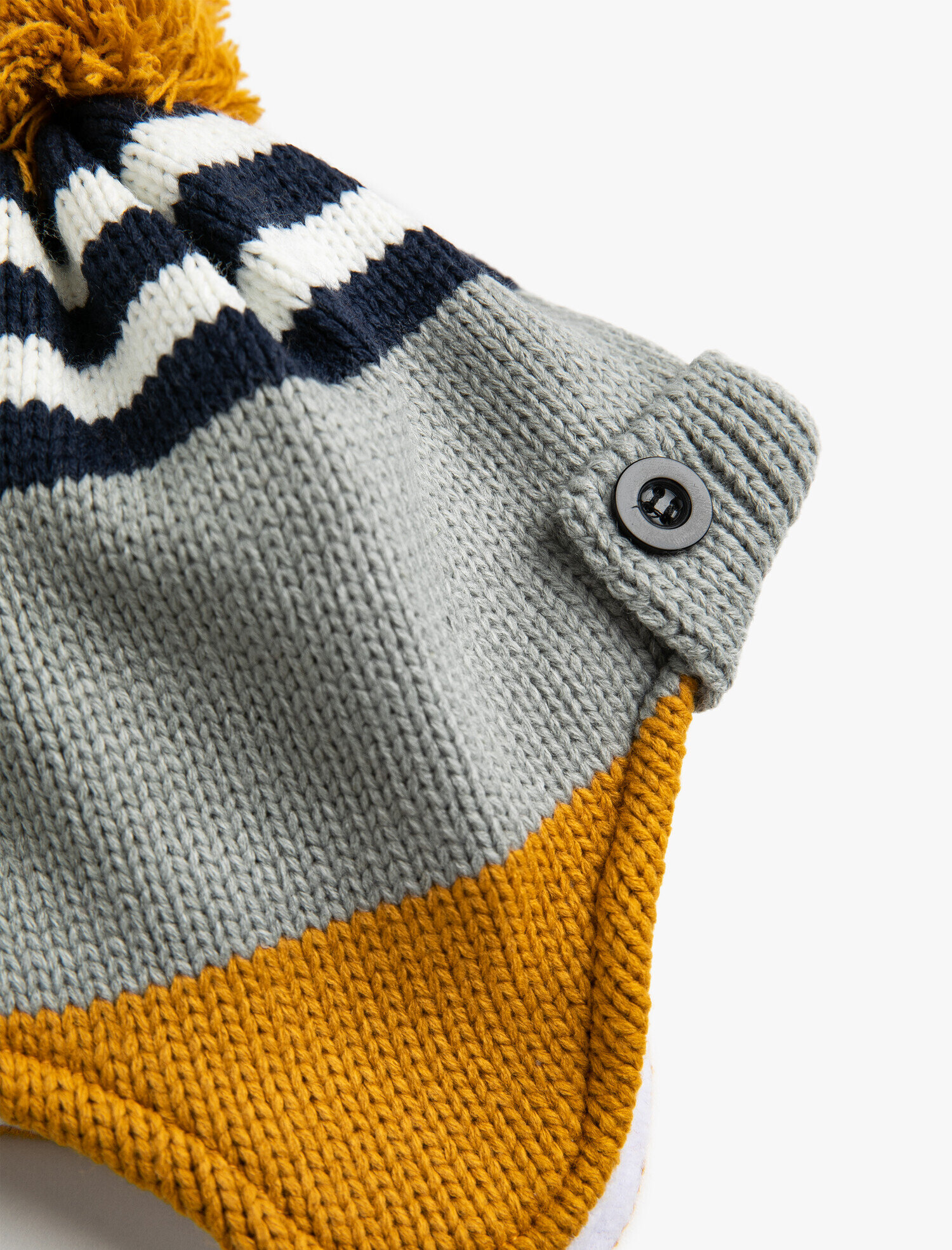  Erkek Bebek Ponponlu Çizgili Örgü Bere Seti