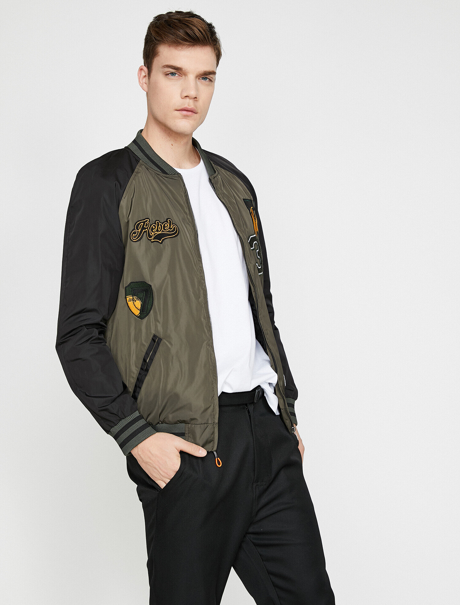   Aplikeli Kolej Ceket