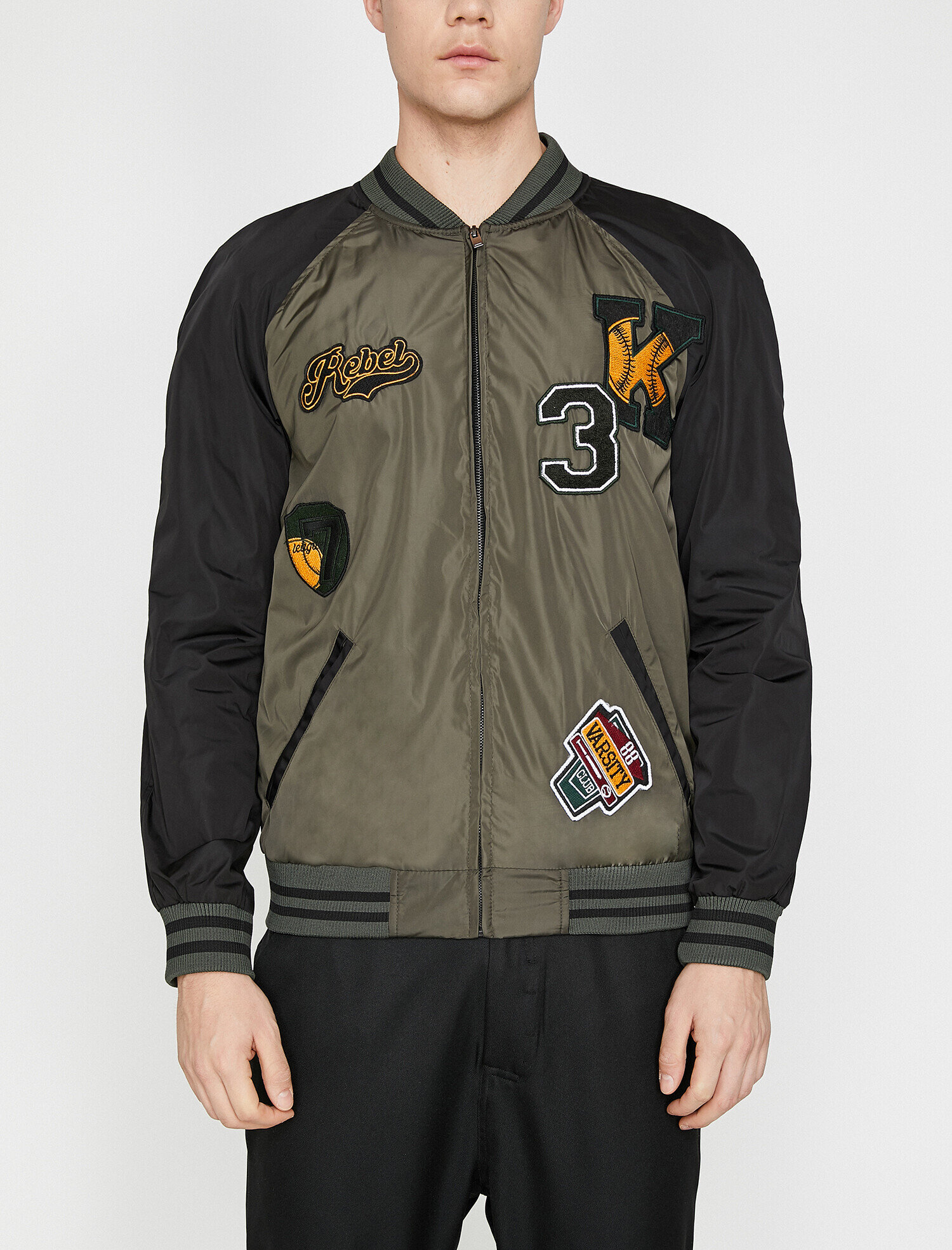   Aplikeli Kolej Ceket