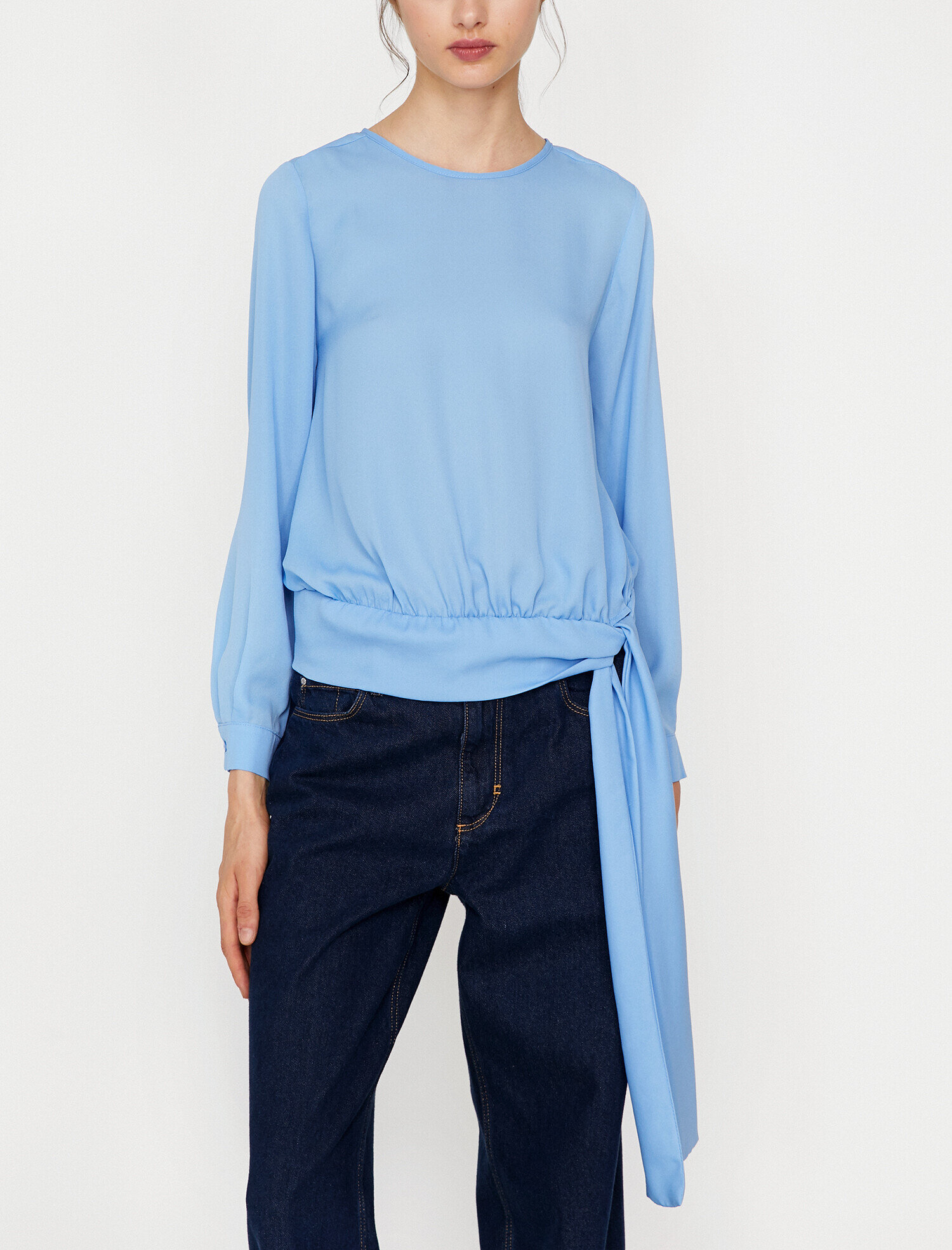   Bağlama Detaylı Bluz