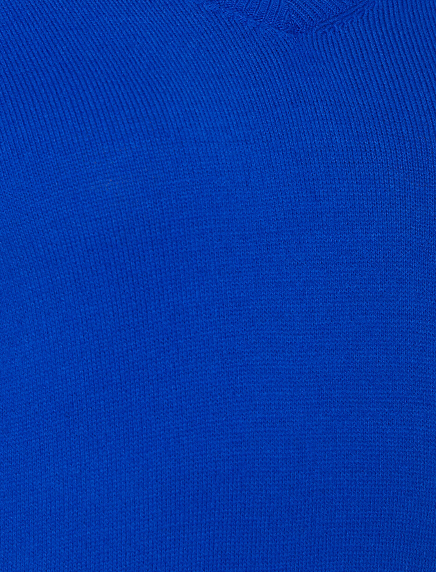   V Yaka Triko Kazak