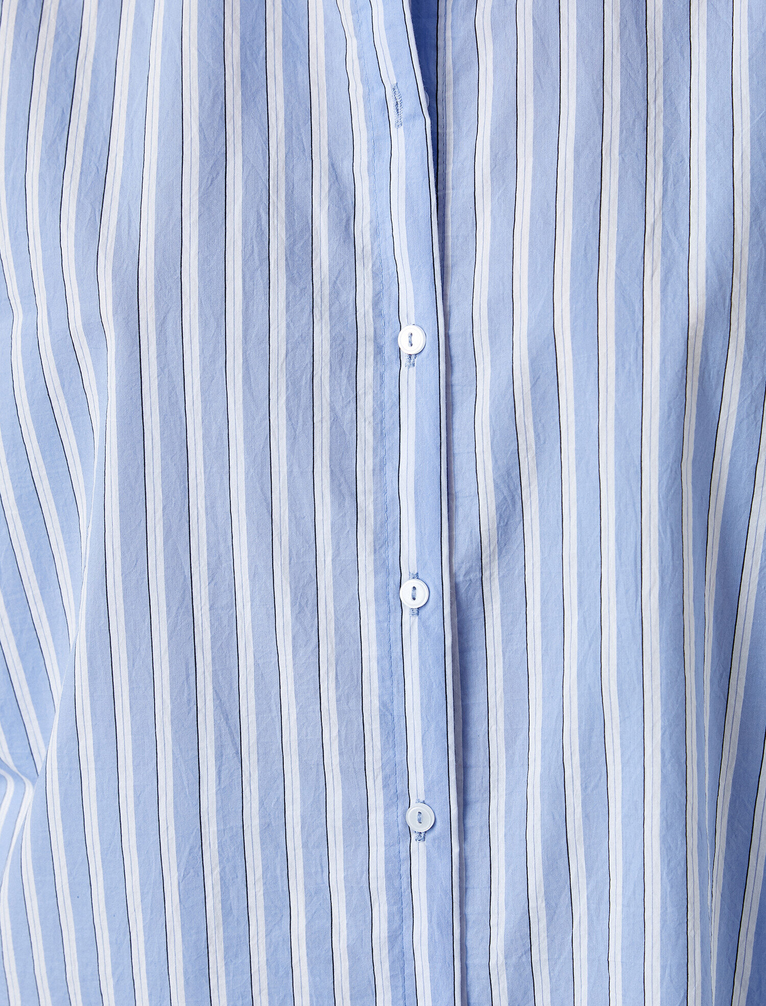   Klasik Yaka Çizgili Uzun Kollu Gömlek