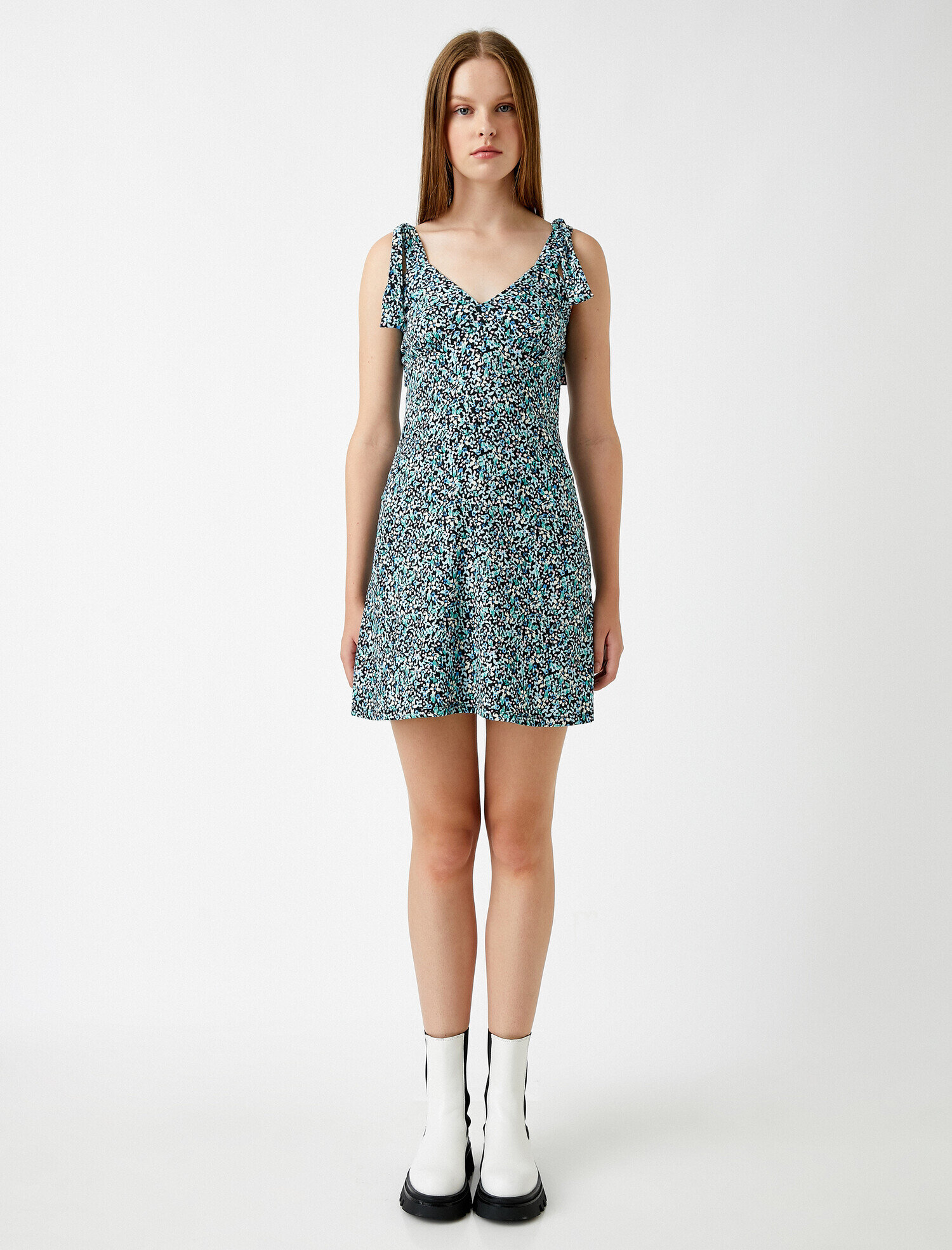   Yazlık Askılı Elbise