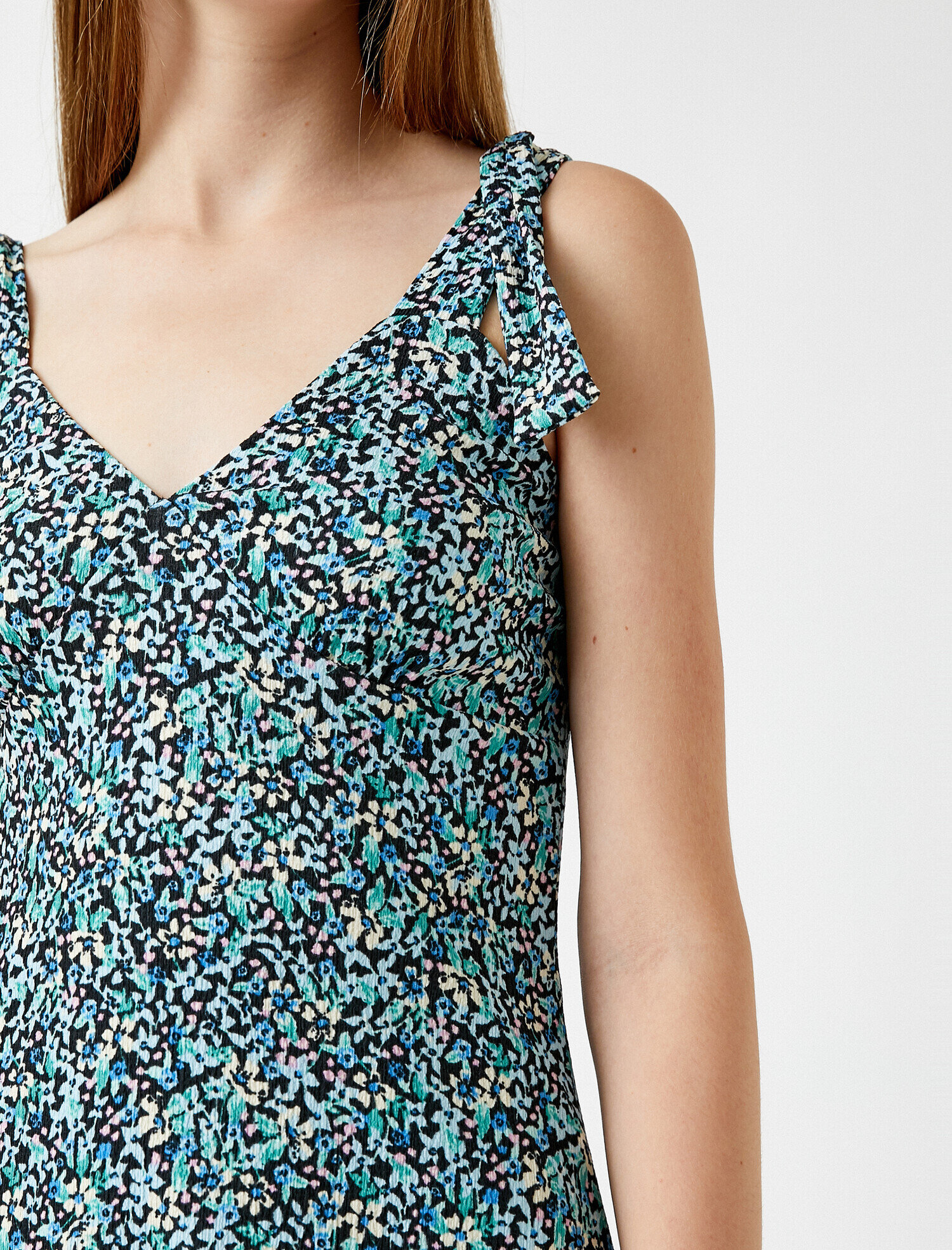   Yazlık Askılı Elbise