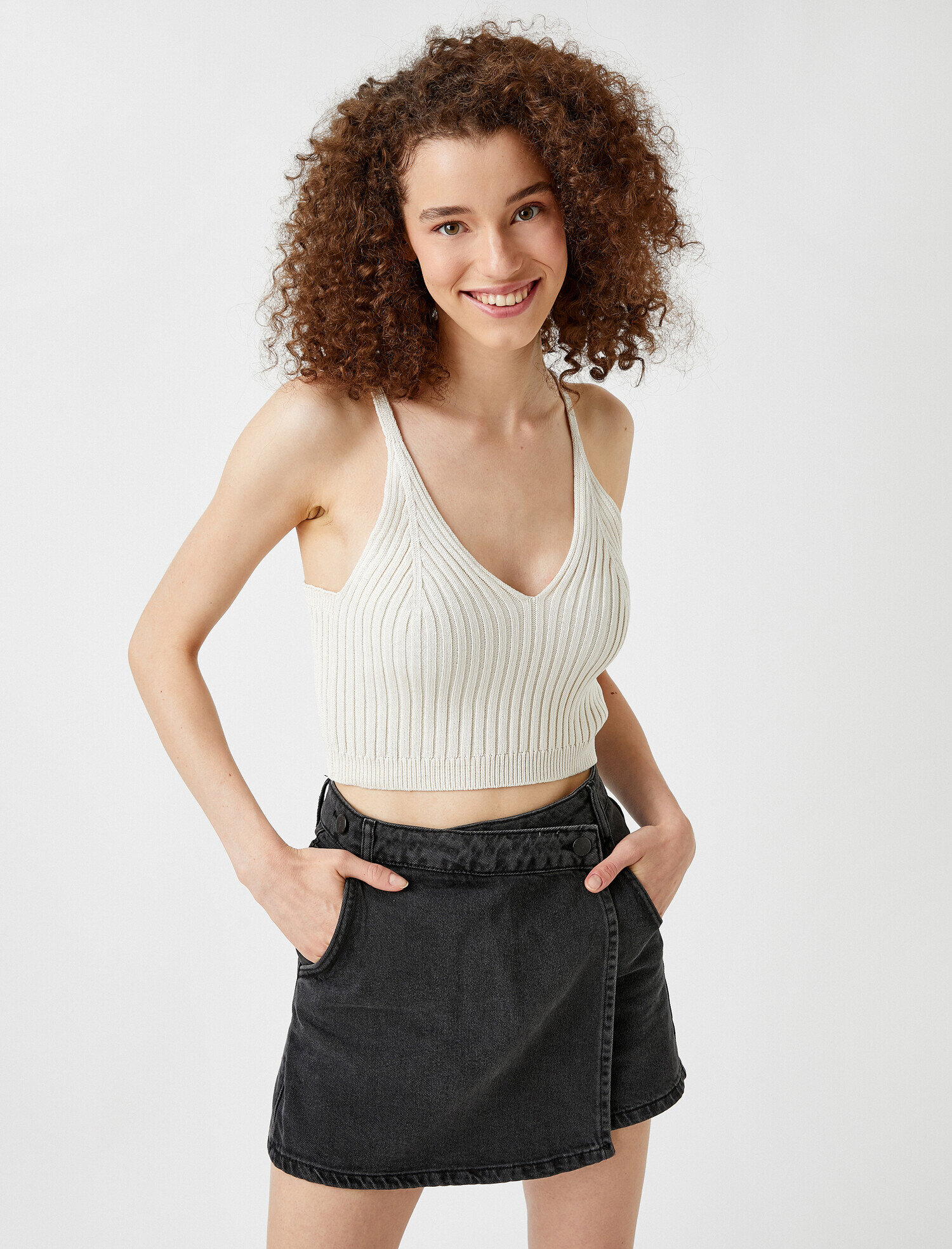   Fitilli Atlet V Yaka