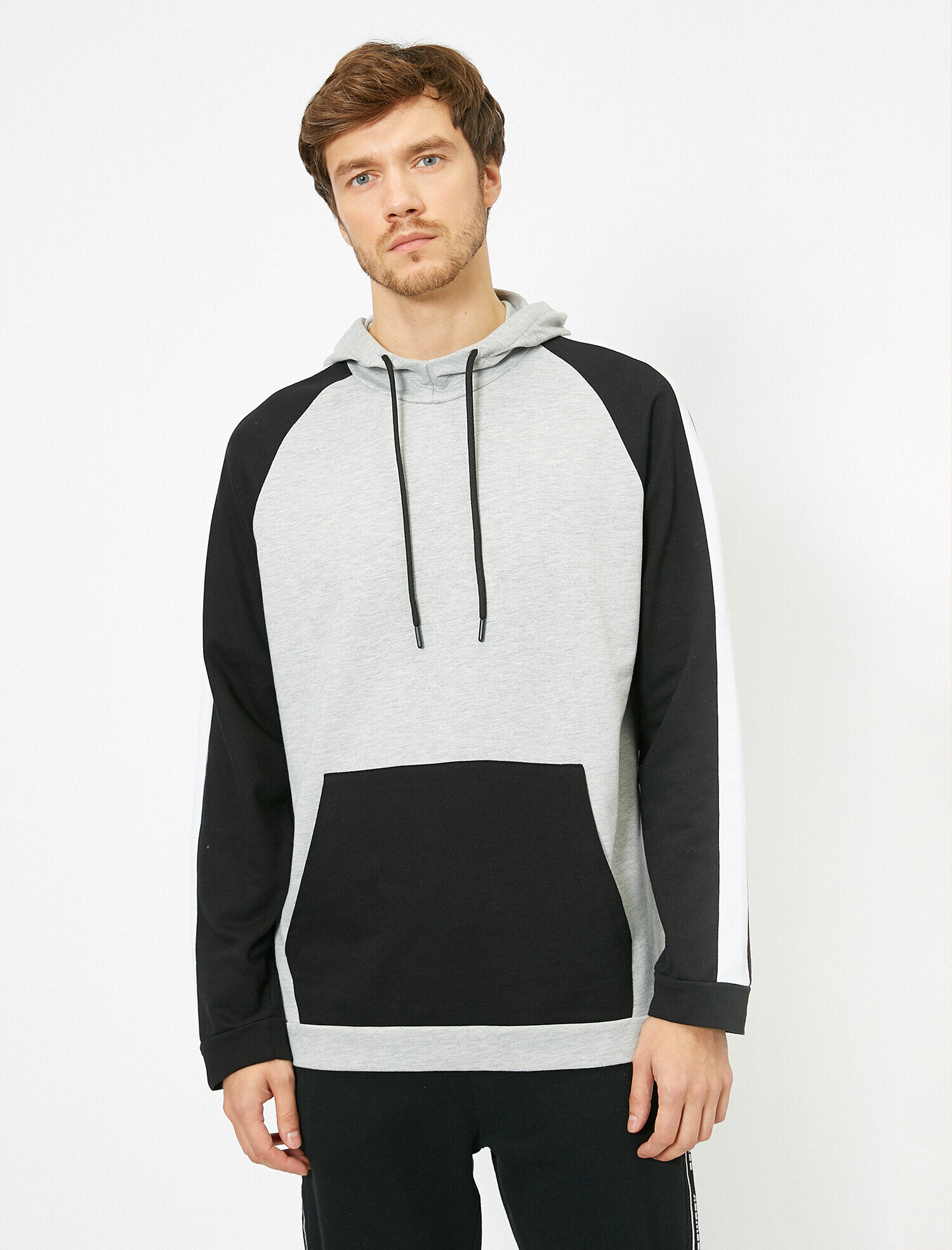 Kapüşonlu Sweatshirt