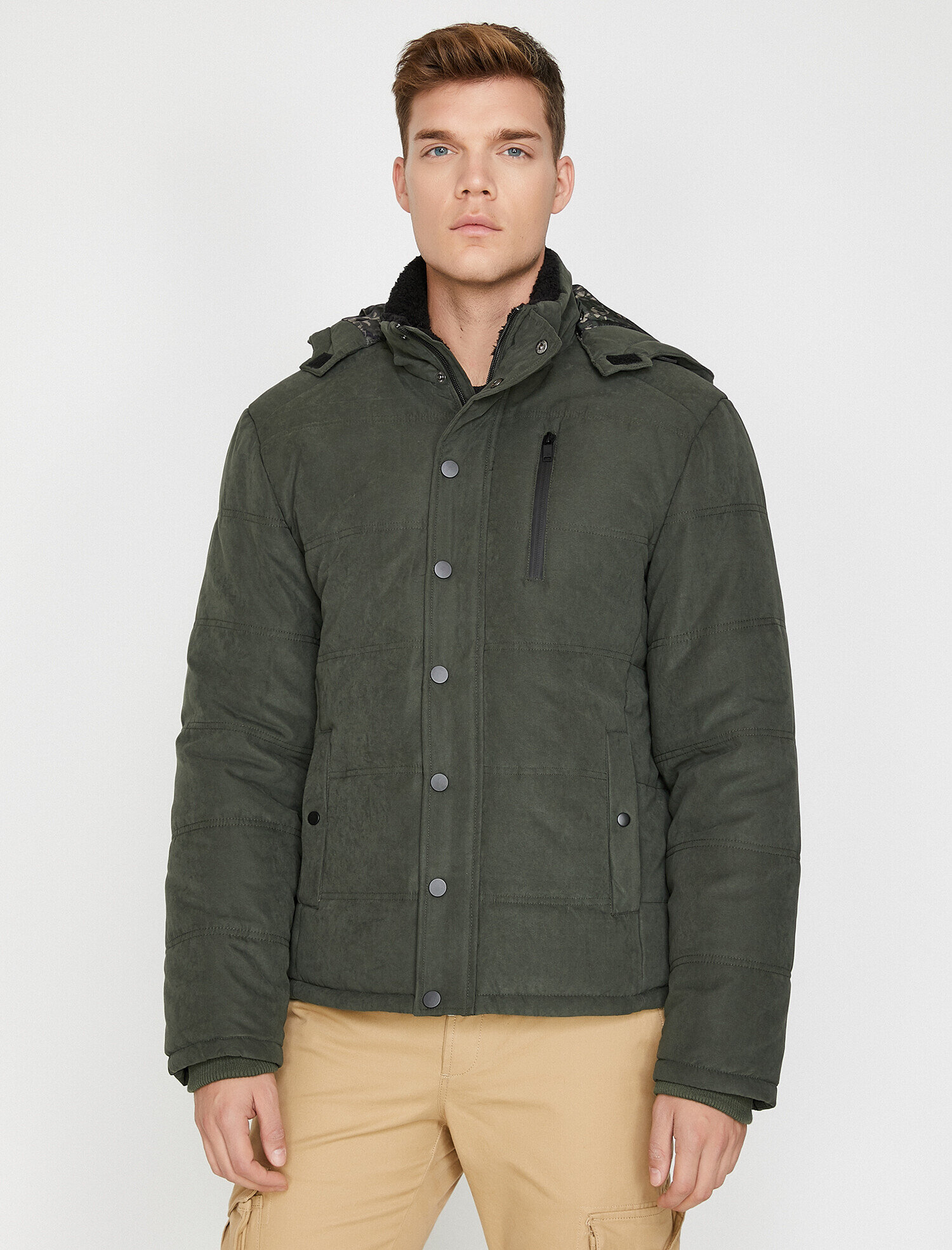   Deri Görünümlü Mont