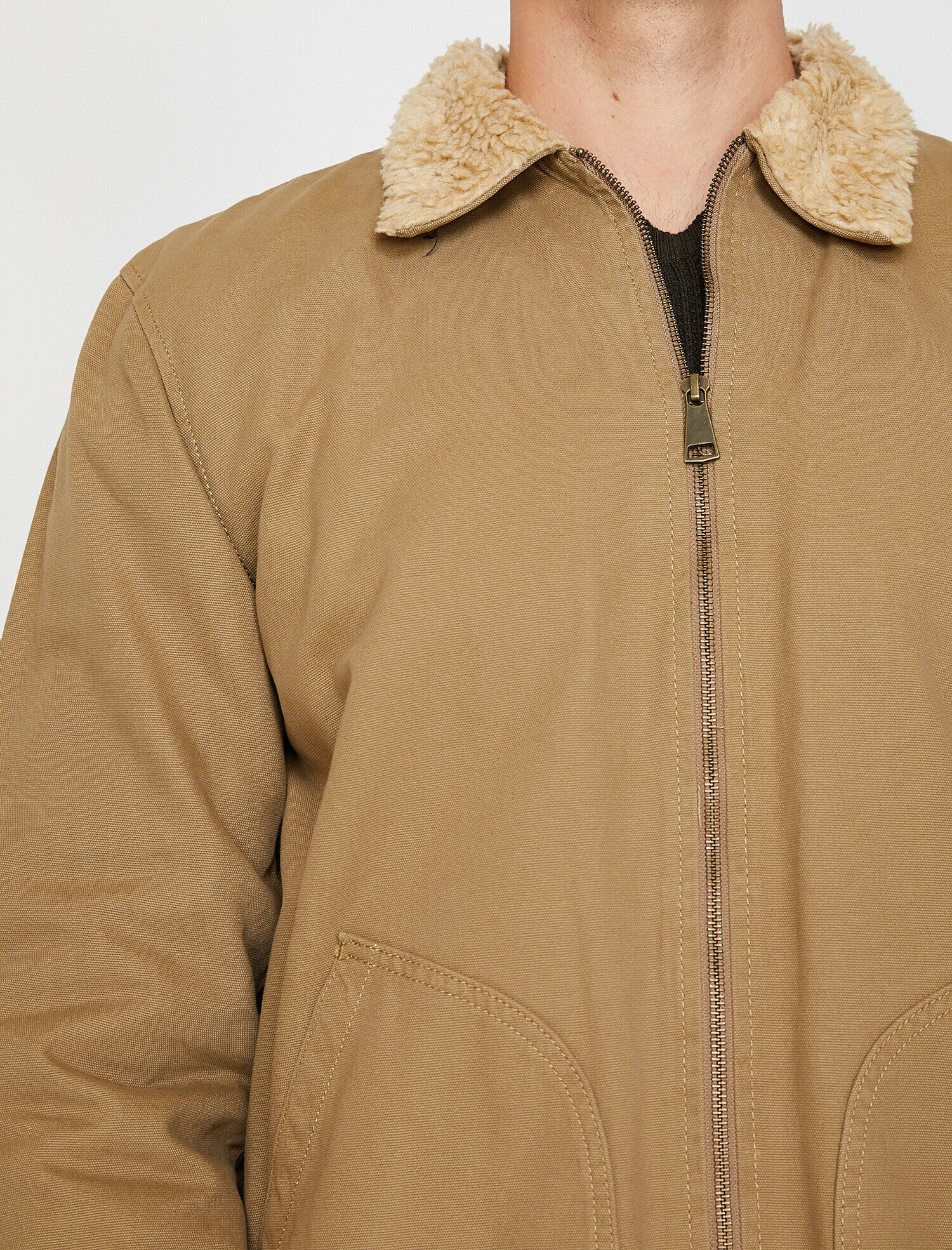   Yakası Suni Kürk Detaylı Mont